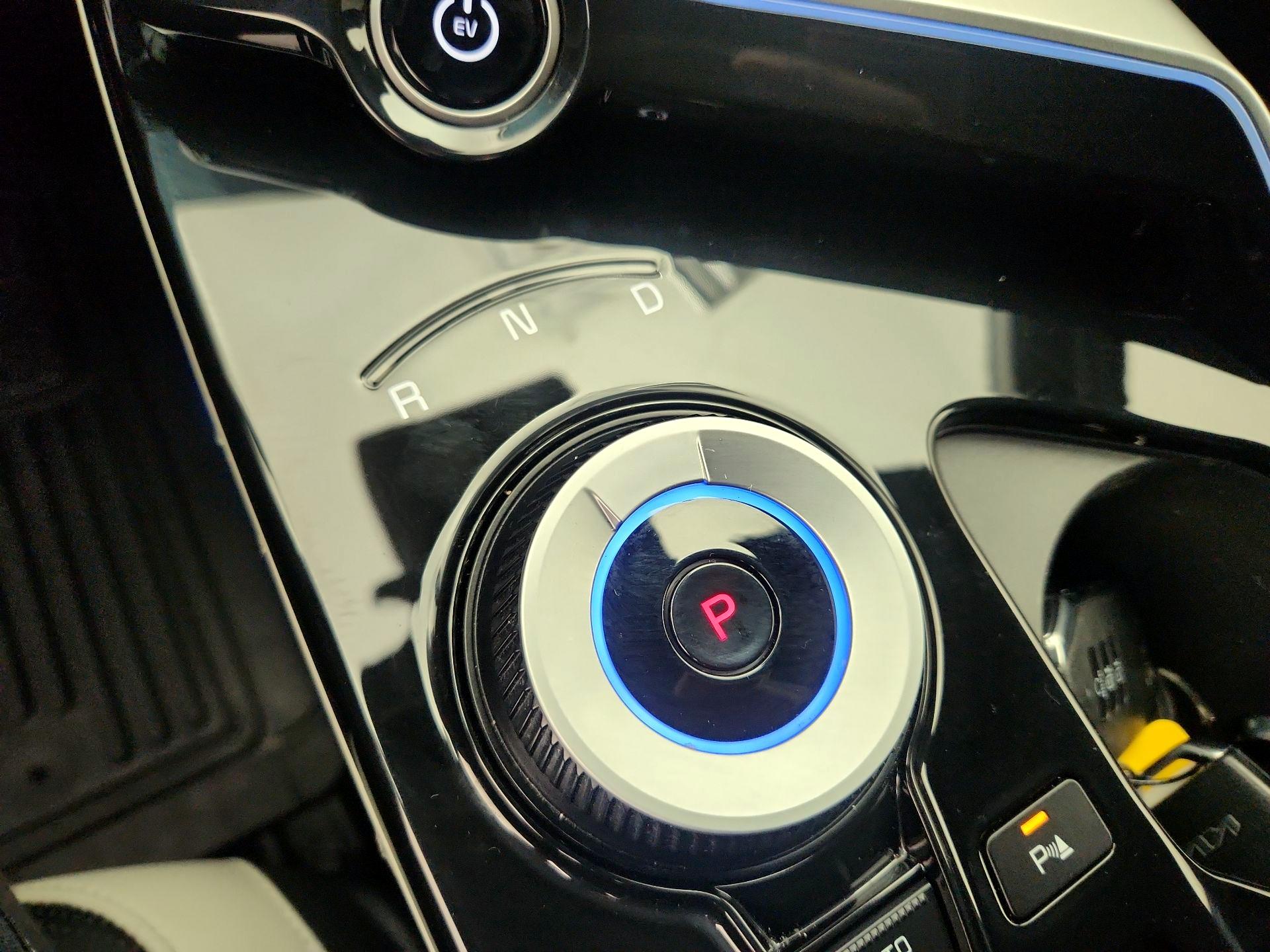 Thumbnail: 2024 Kia EV6 - 18