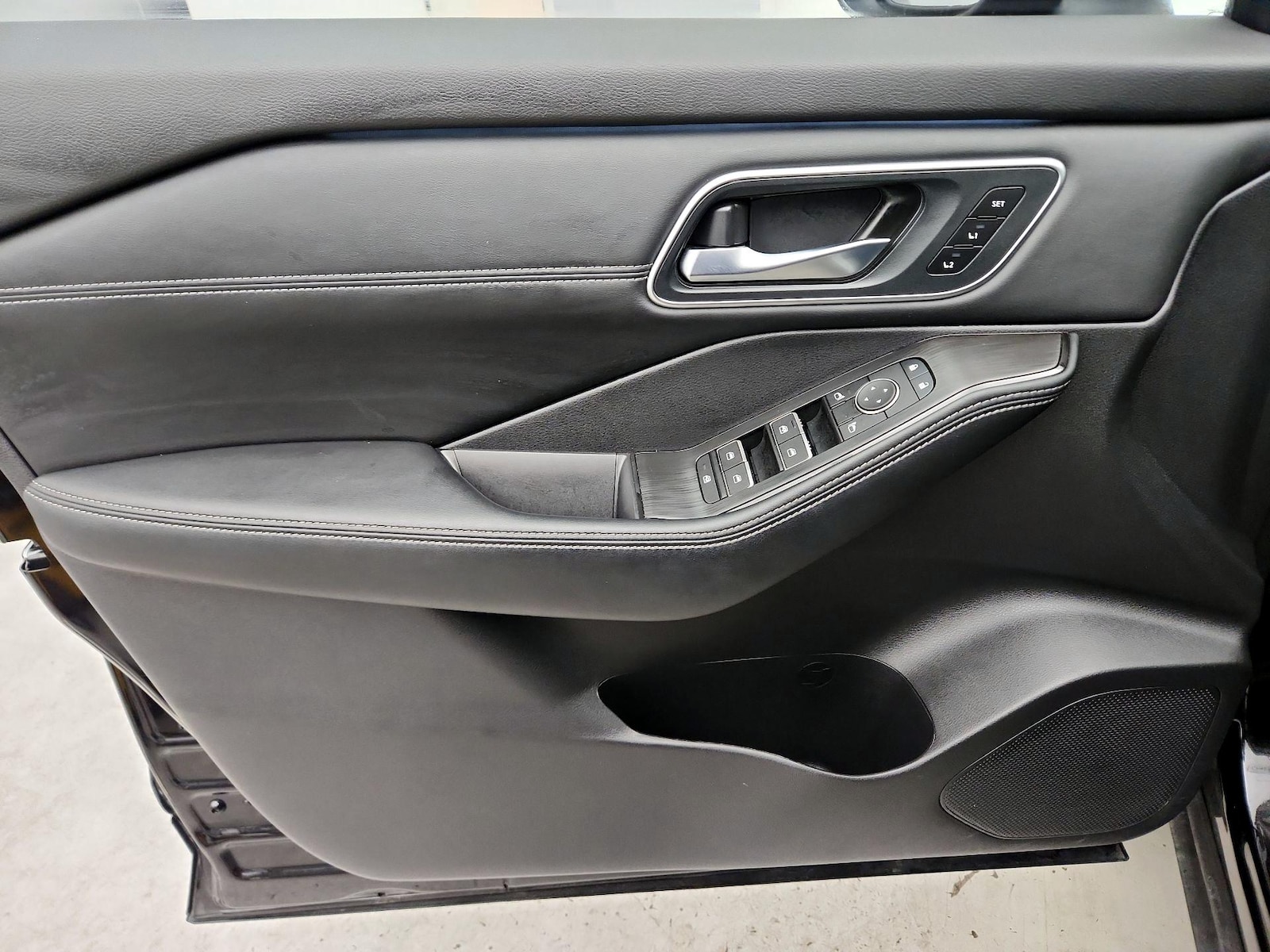 2026 Nissan Rogue Platinum - Photo 13