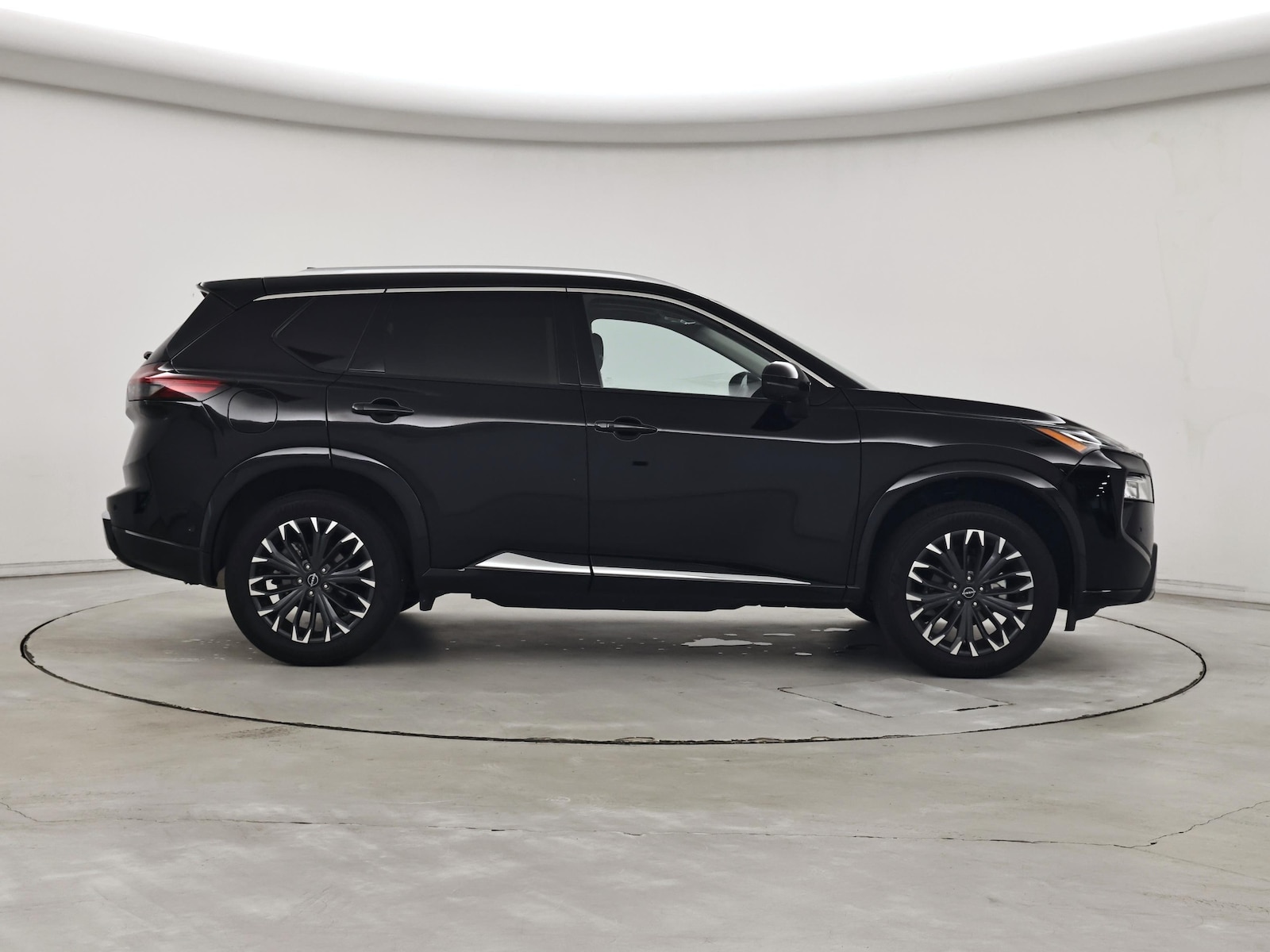 2026 Nissan Rogue Platinum - Photo 8