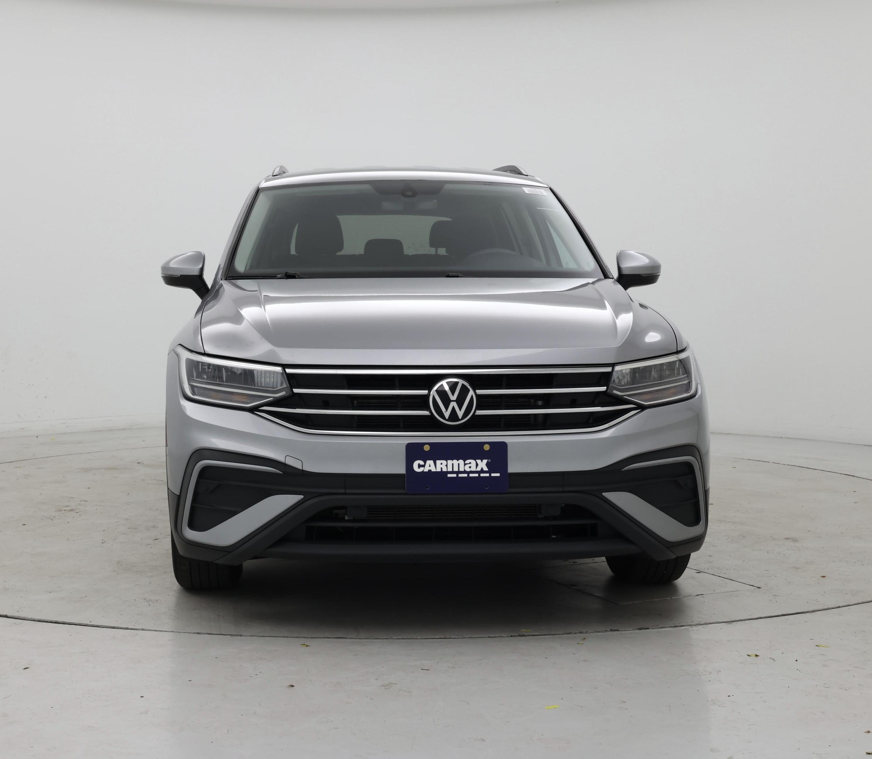 Thumbnail: 2023 Volkswagen Tiguan - 5