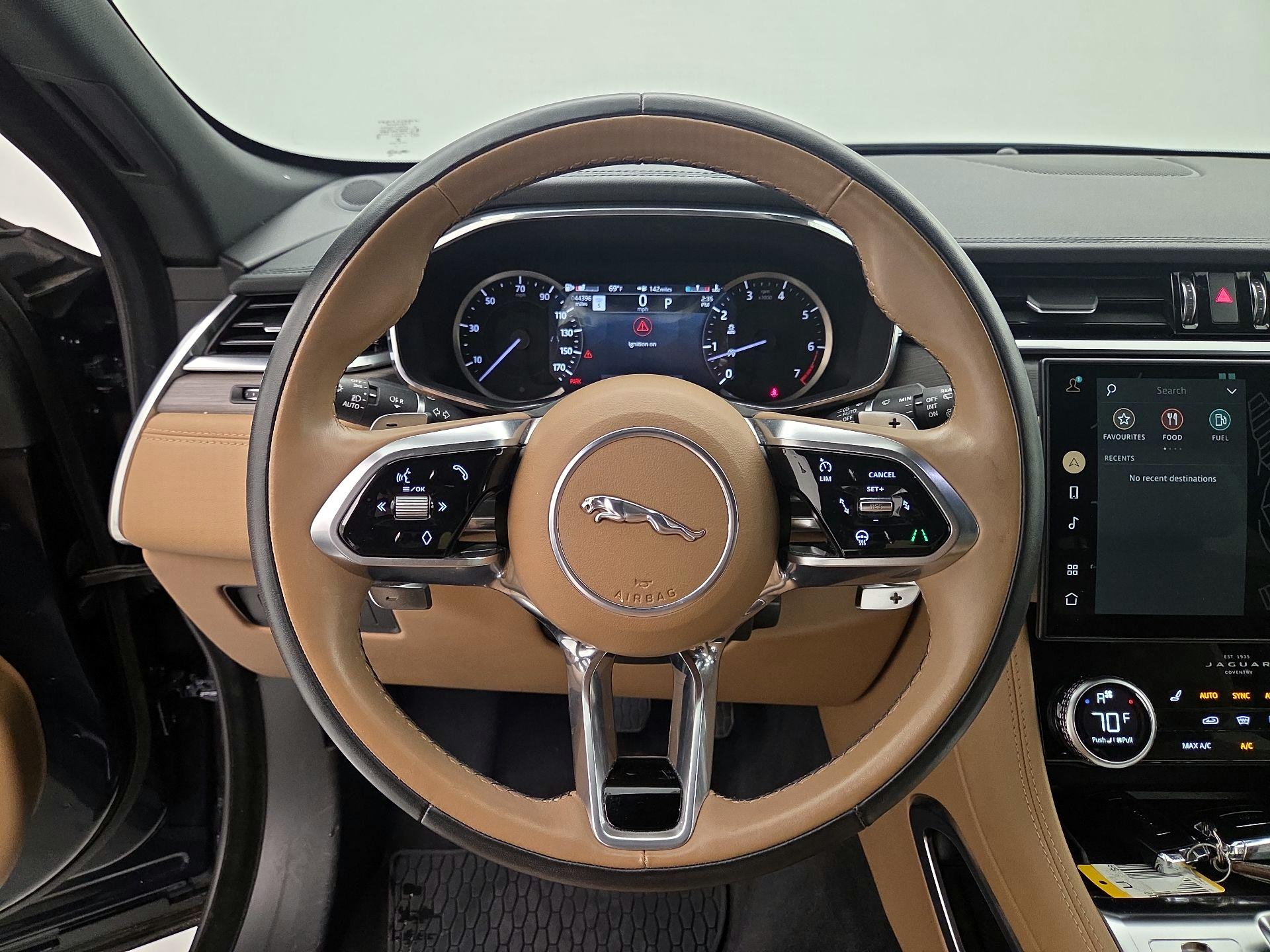 Thumbnail: 2023 Jaguar F-Pace - 10