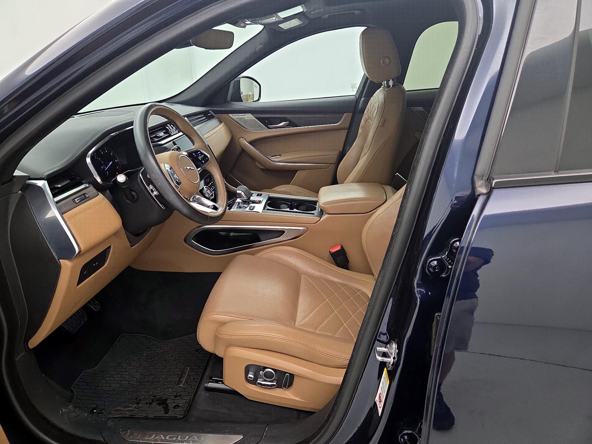 Thumbnail: 2023 Jaguar F-Pace - 11