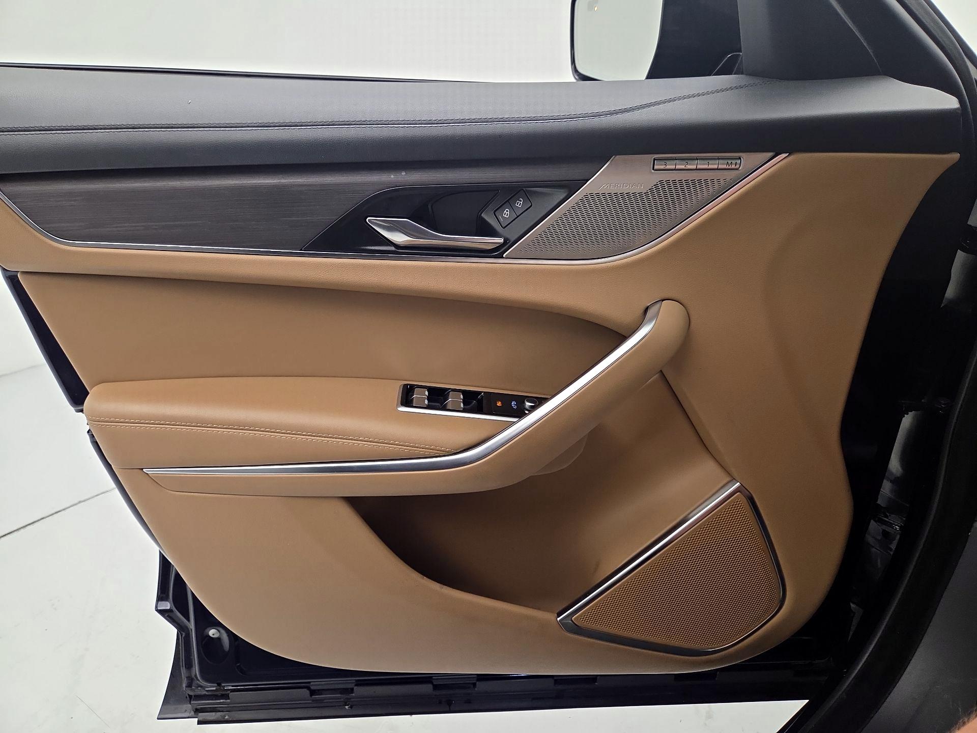 Thumbnail: 2023 Jaguar F-Pace - 12
