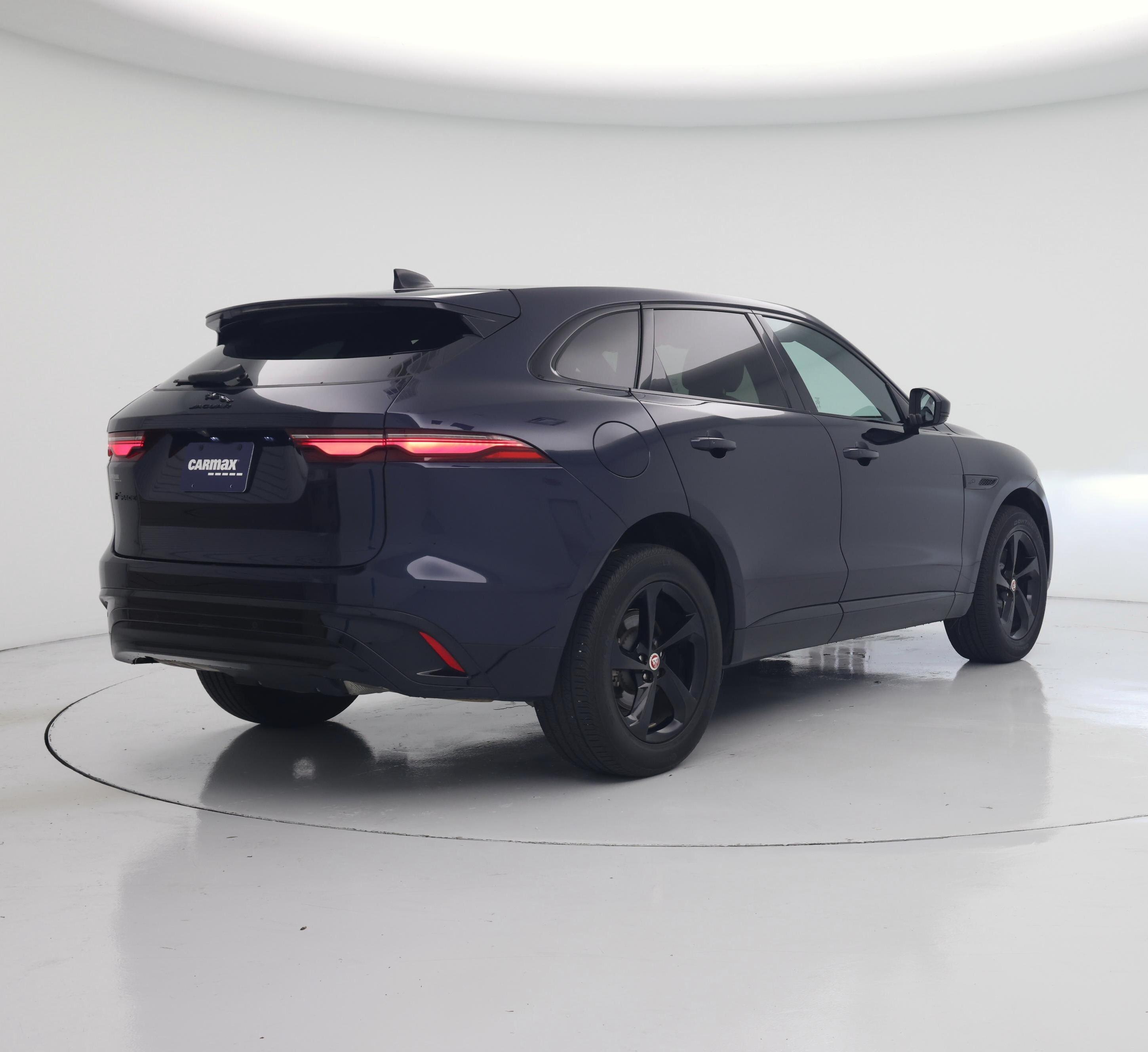 Thumbnail: 2023 Jaguar F-Pace - 8