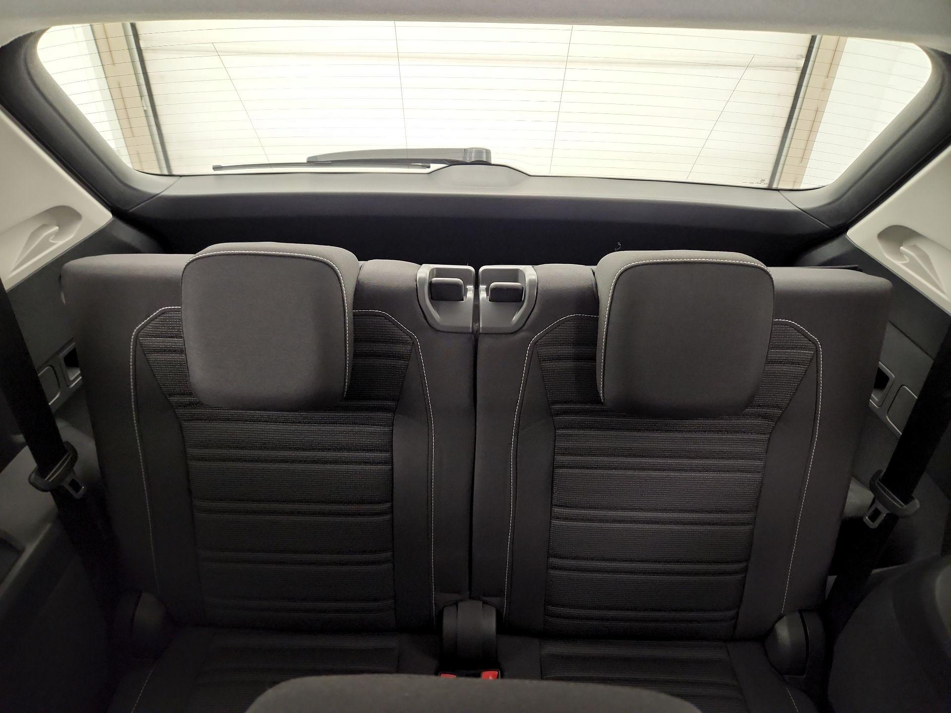 Thumbnail: 2022 Volkswagen Tiguan - 20