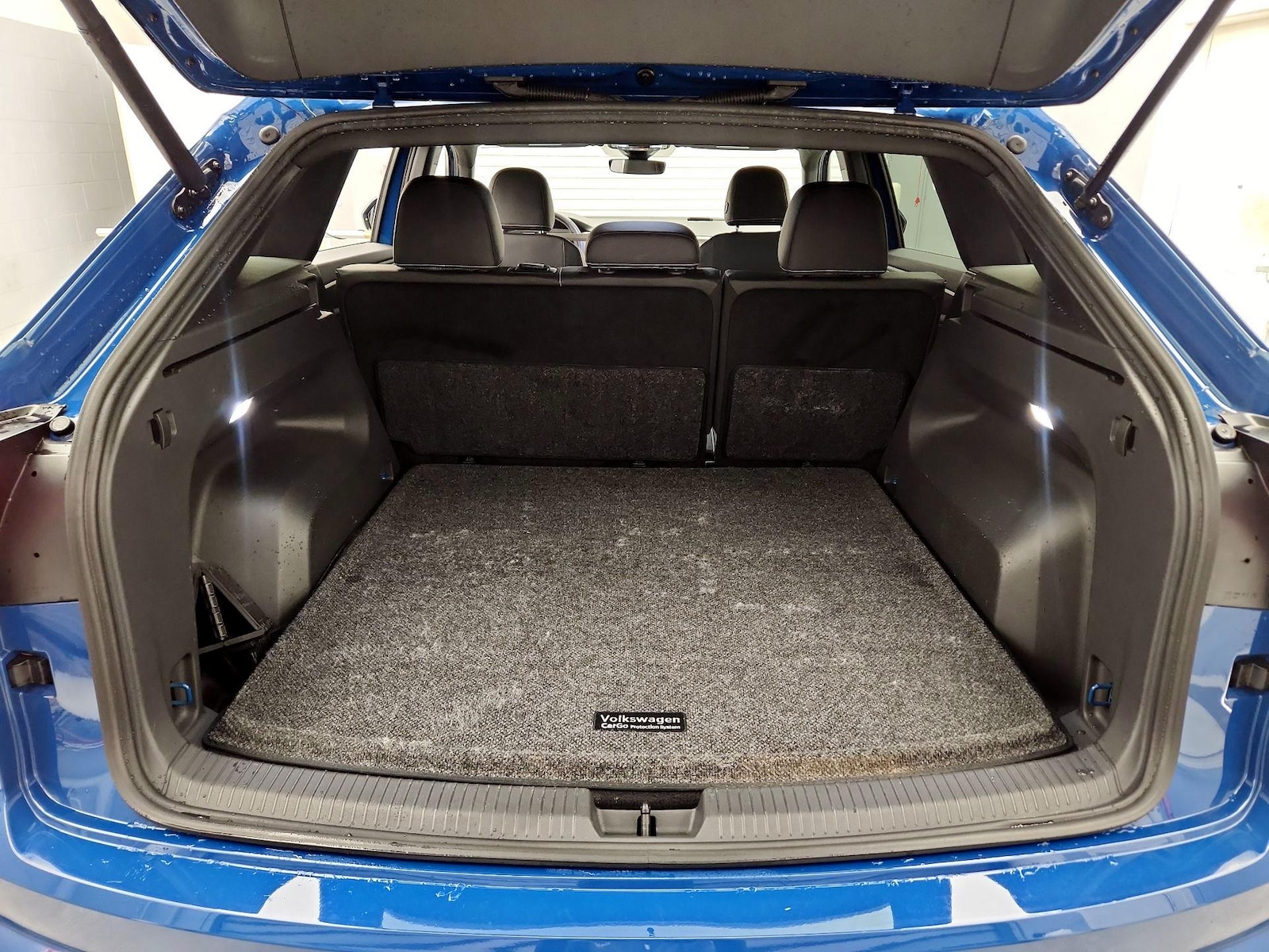 2025 Volkswagen Atlas Cross Sport SE - Photo 21