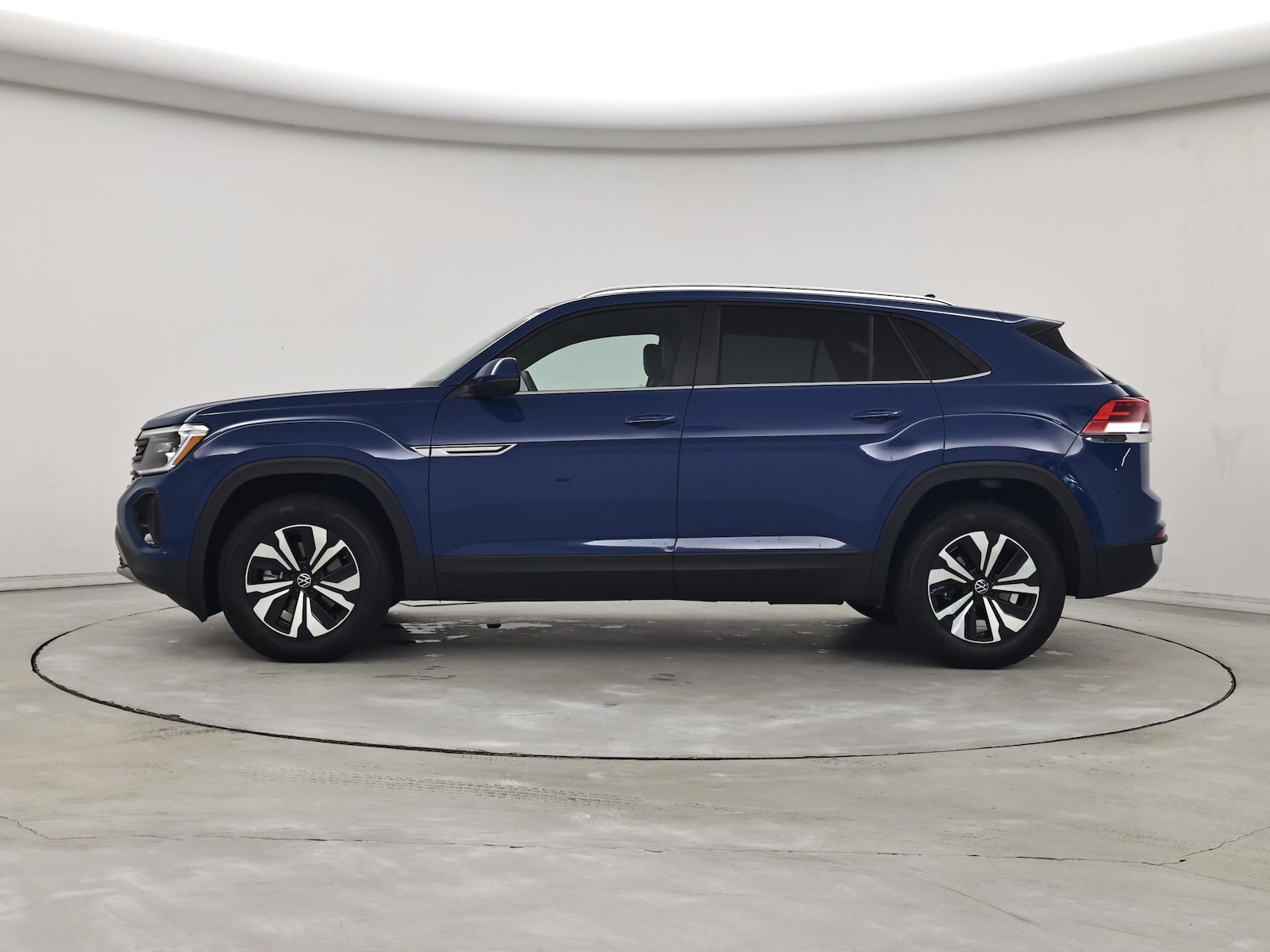 2025 Volkswagen Atlas Cross Sport SE - Photo 4