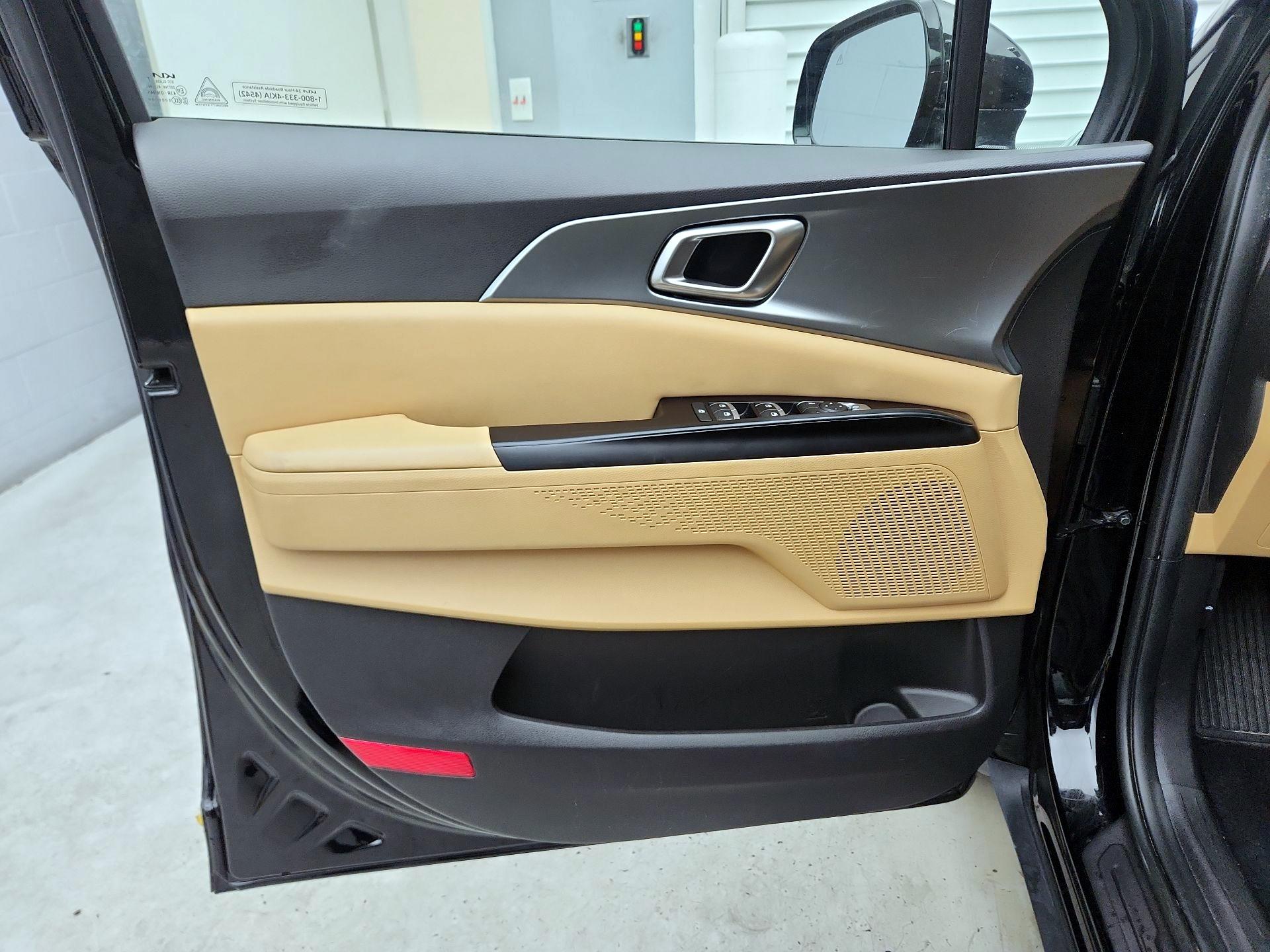 Thumbnail: 2024 Kia Carnival - 12
