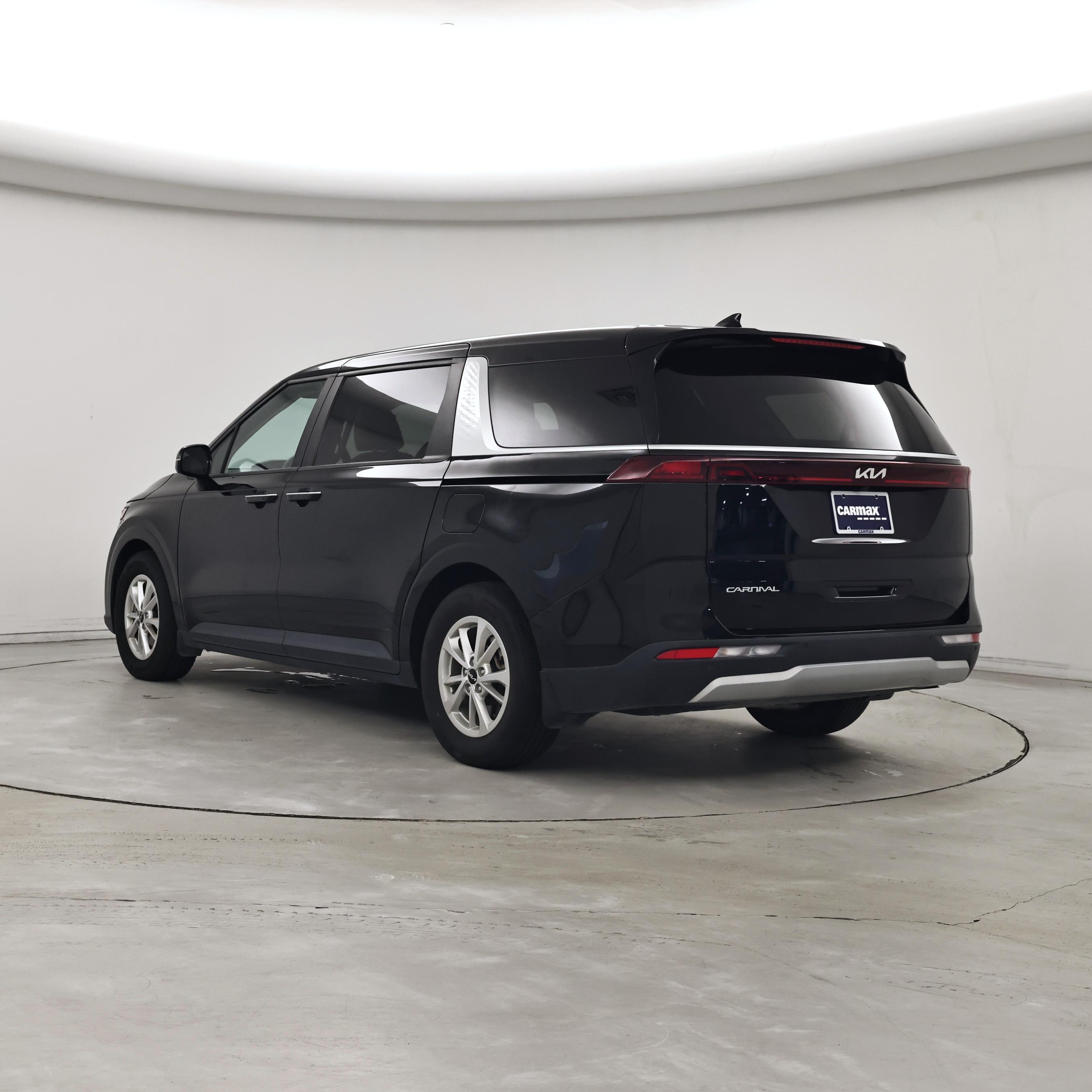 Thumbnail: 2024 Kia Carnival - 2