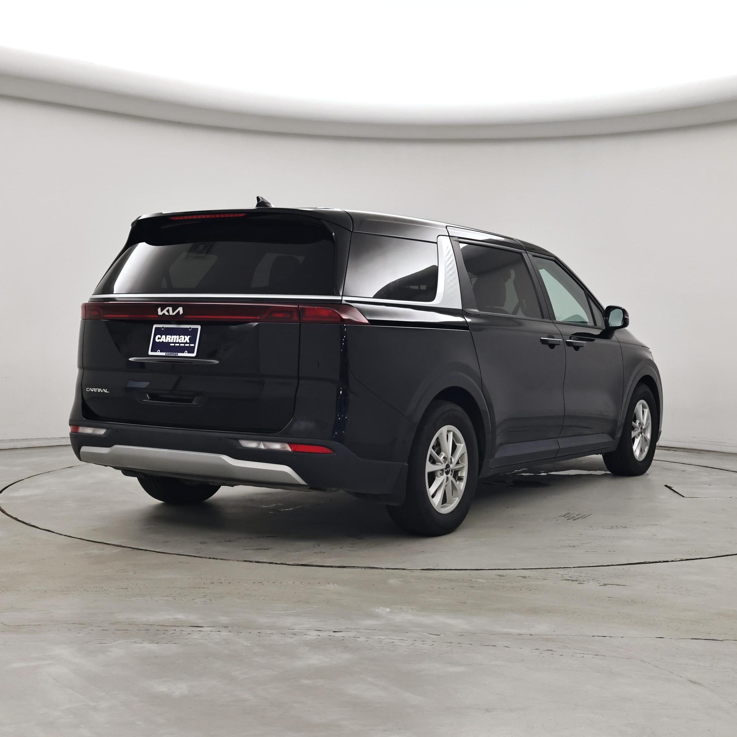 Thumbnail: 2024 Kia Carnival - 8