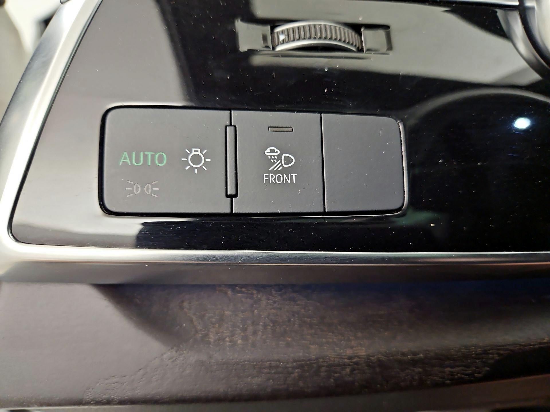 Thumbnail: 2023 Audi Q7 - 13