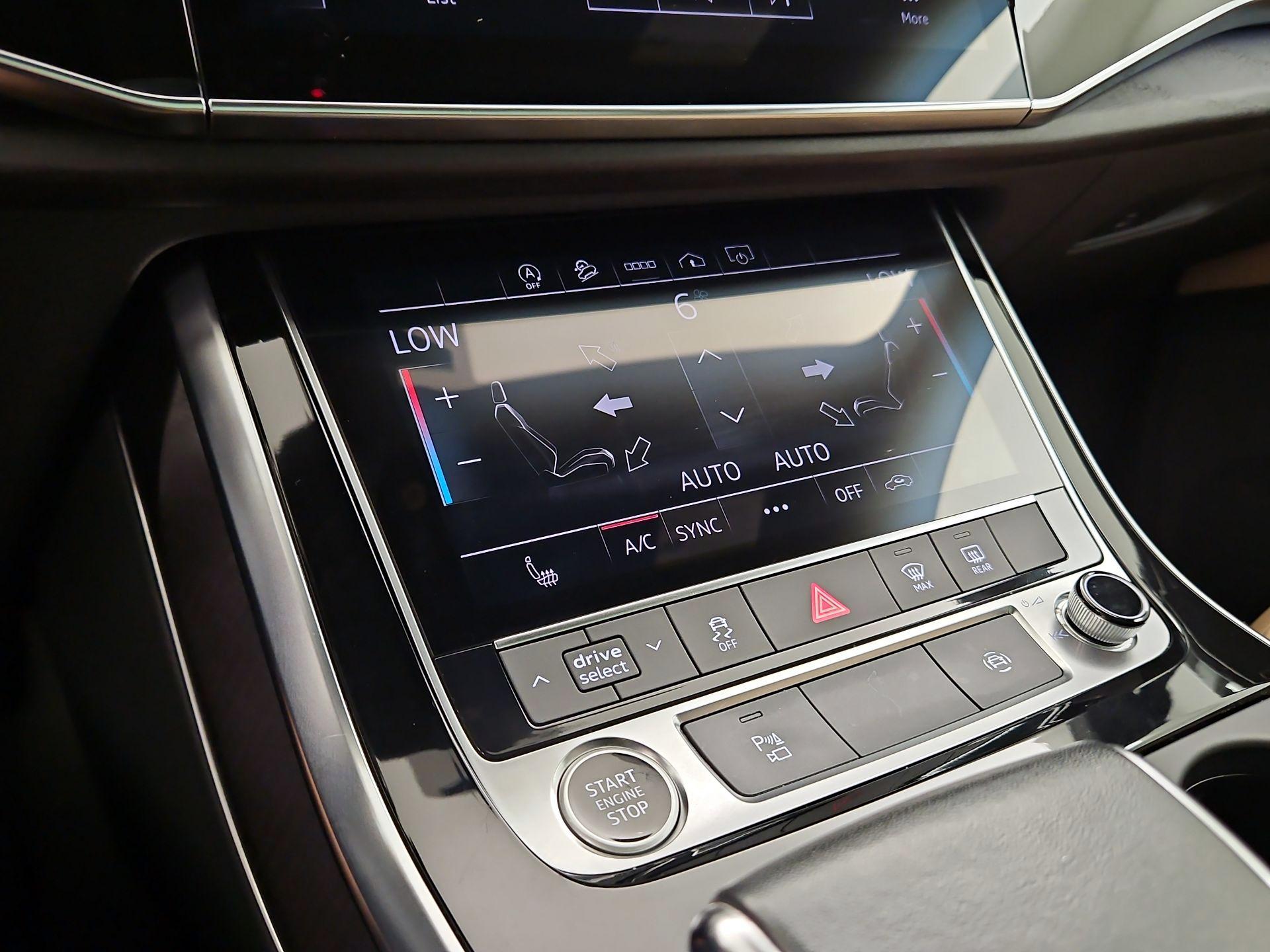 Thumbnail: 2023 Audi Q7 - 17
