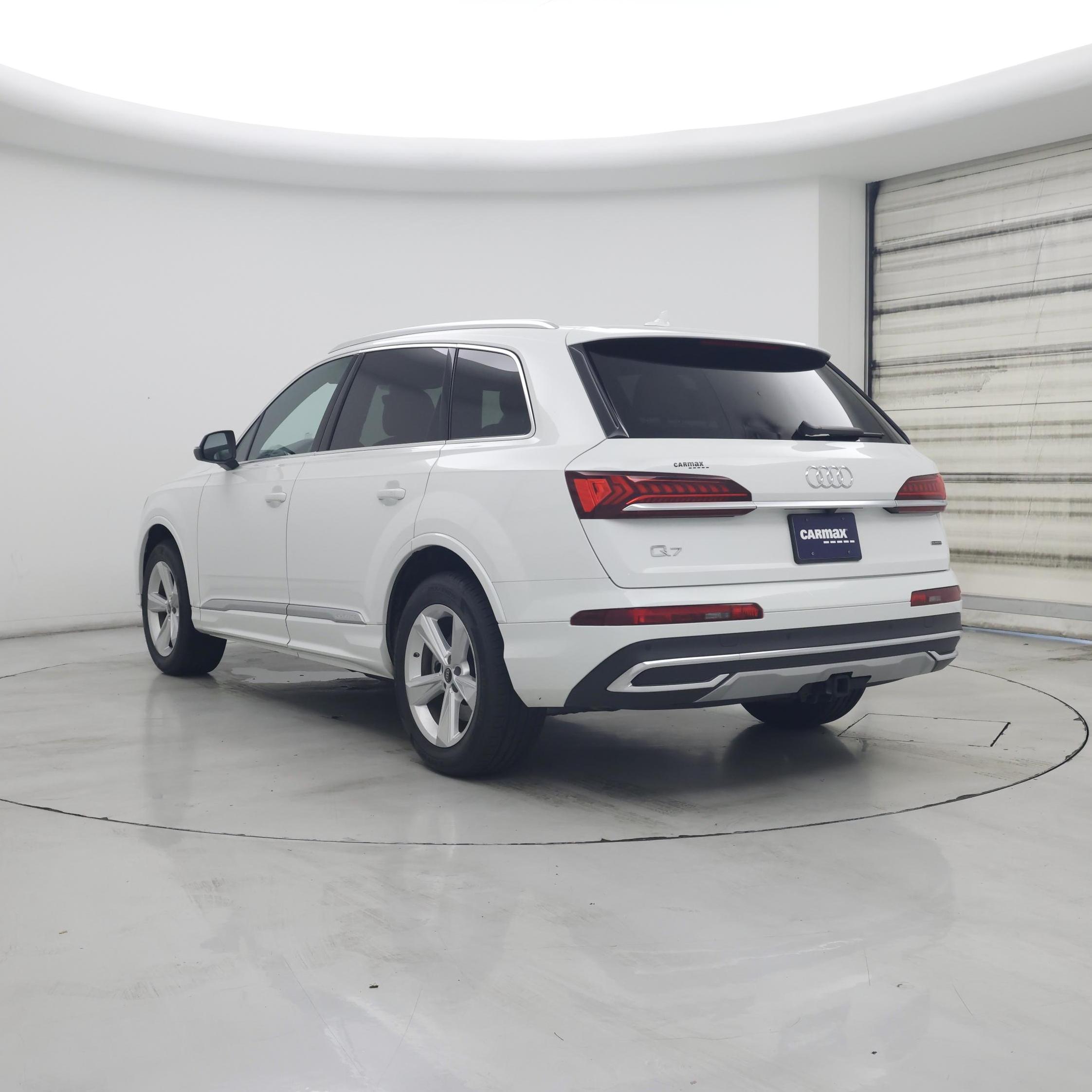 Thumbnail: 2023 Audi Q7 - 2