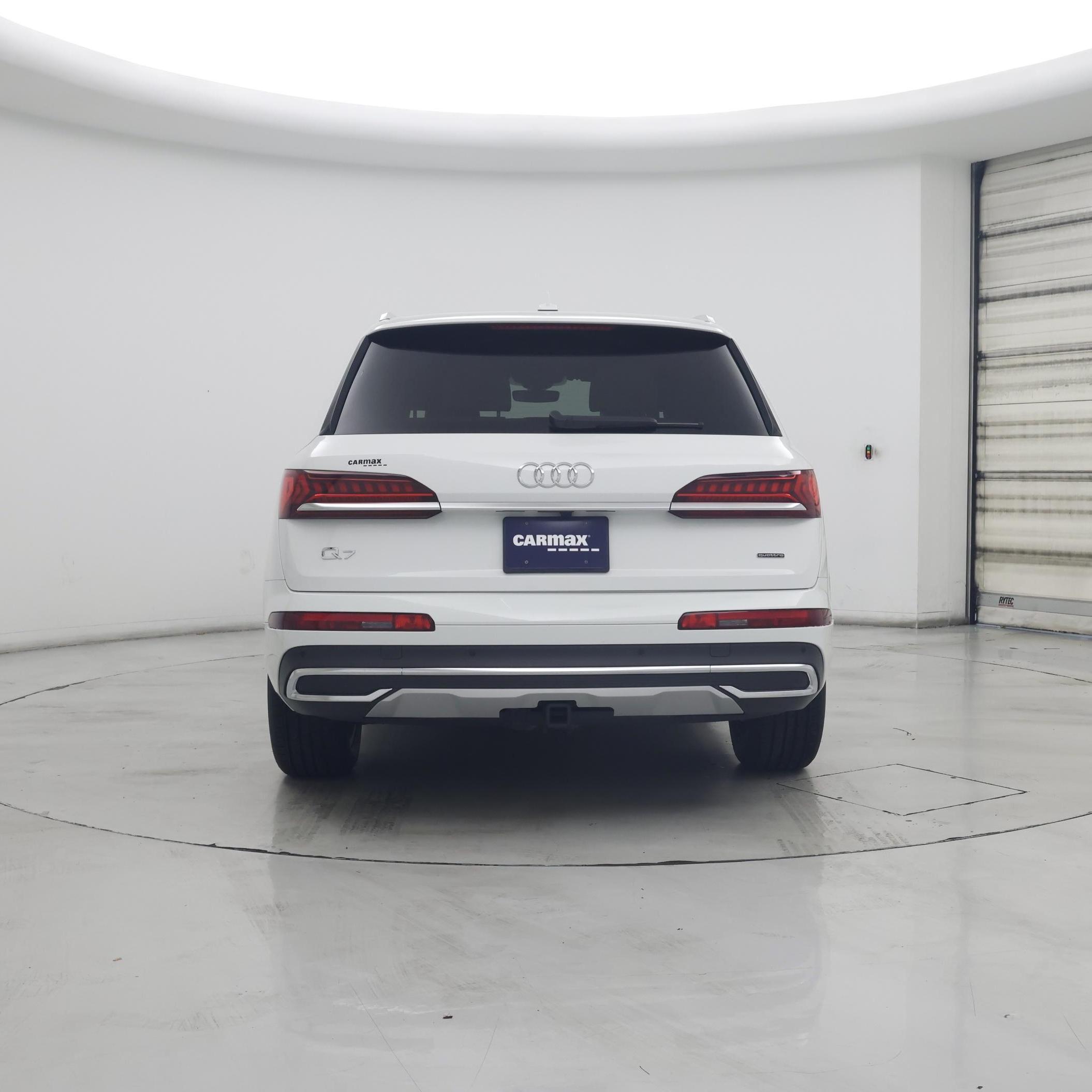 Thumbnail: 2023 Audi Q7 - 6