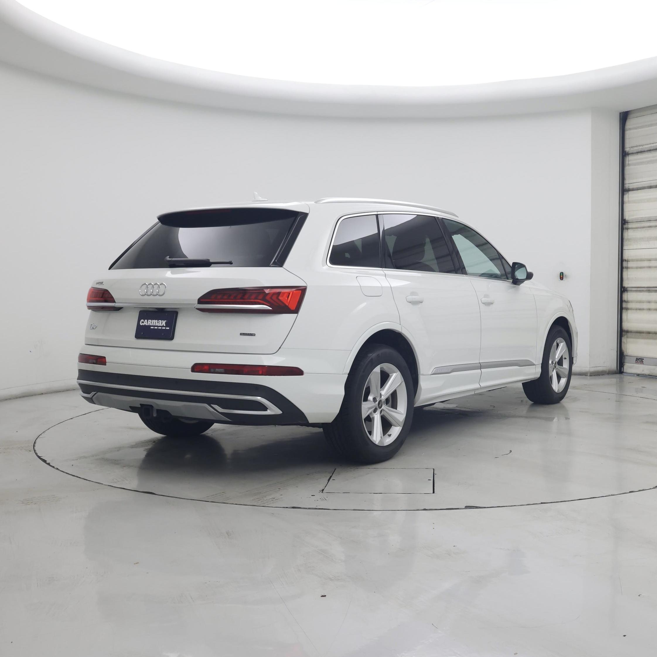 Thumbnail: 2023 Audi Q7 - 8