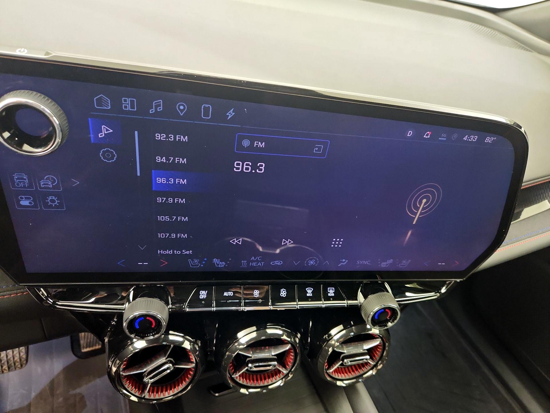 Thumbnail: 2024 Chevrolet Blazer EV - 15
