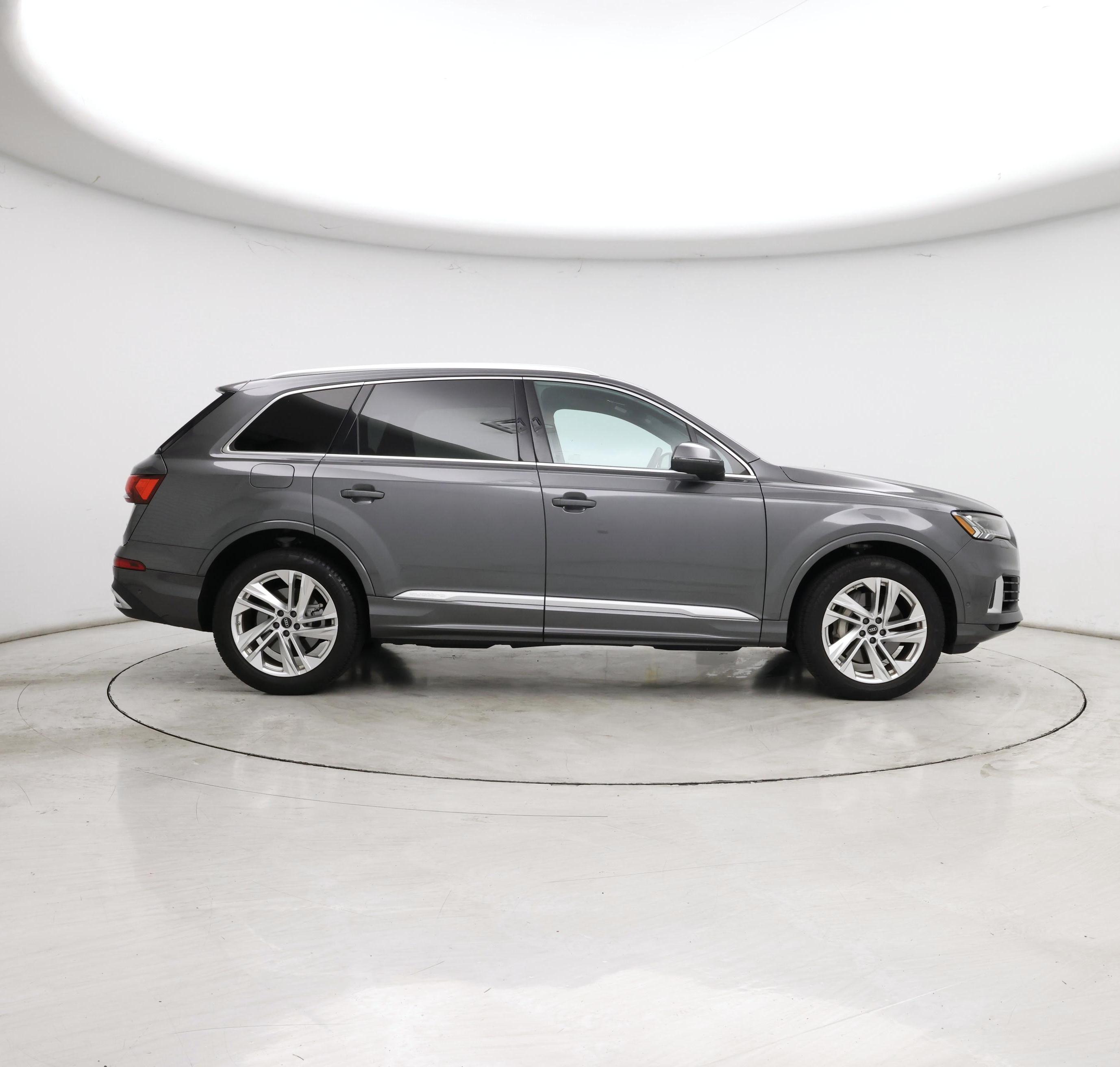 Thumbnail: 2023 Audi Q7 - 7