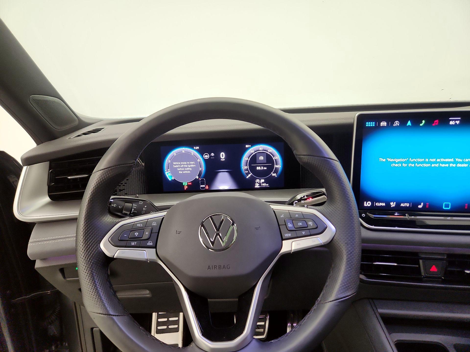Thumbnail: 2025 Volkswagen Tiguan - 10