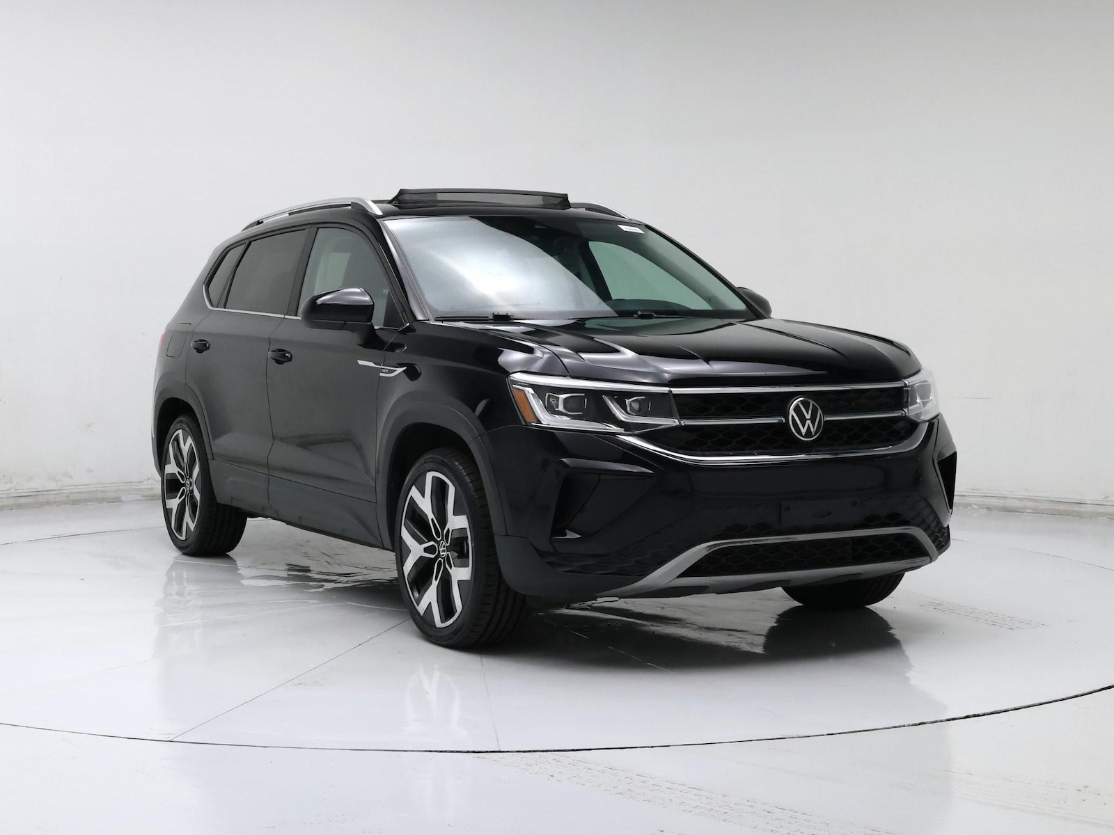2023 Volkswagen Taos SEL - Photo 2