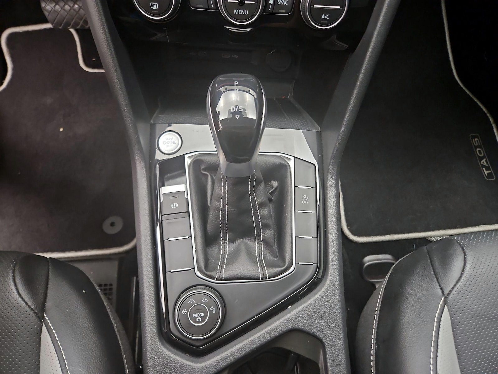 2023 Volkswagen Taos SEL - Photo 19
