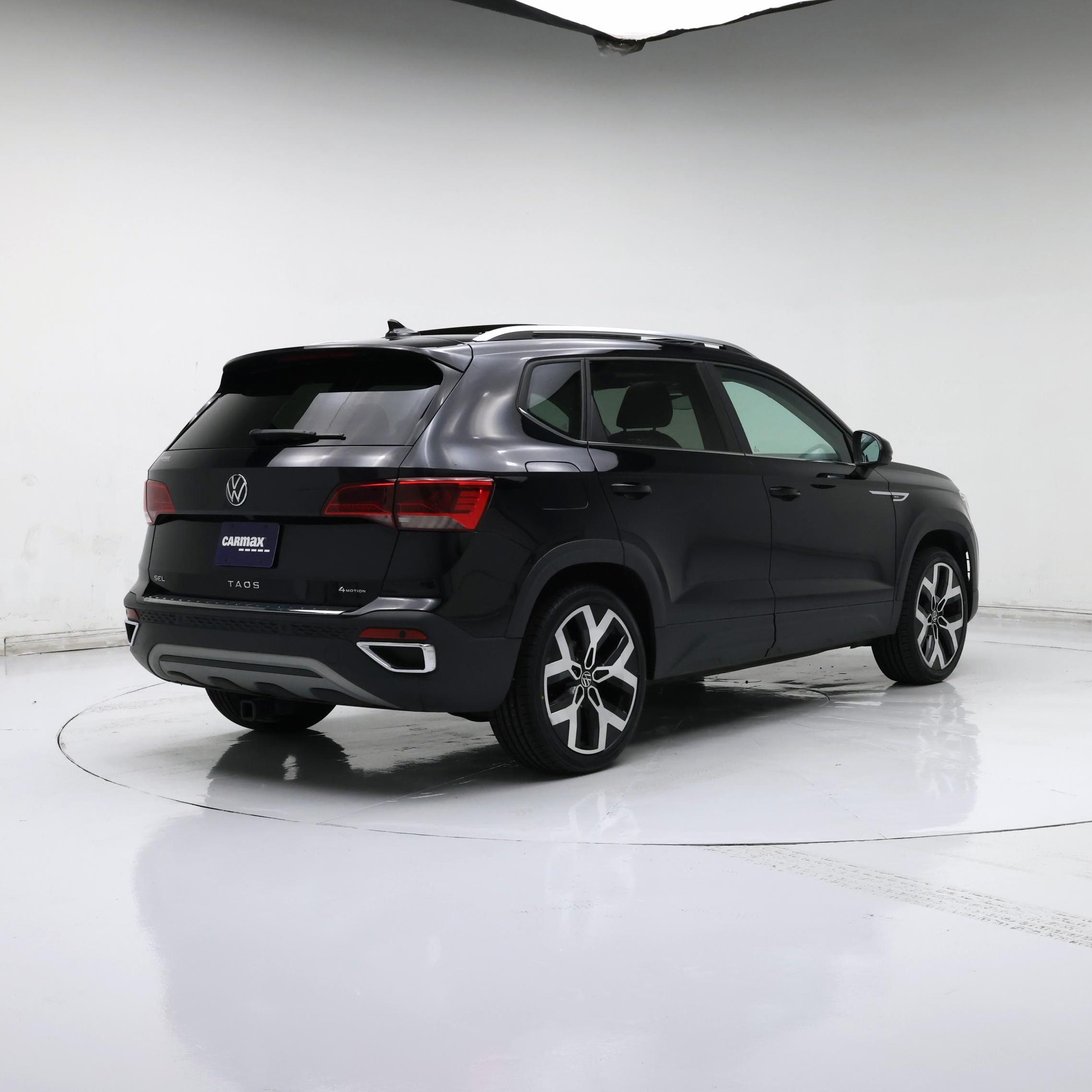 Thumbnail: 2023 Volkswagen Taos - 8