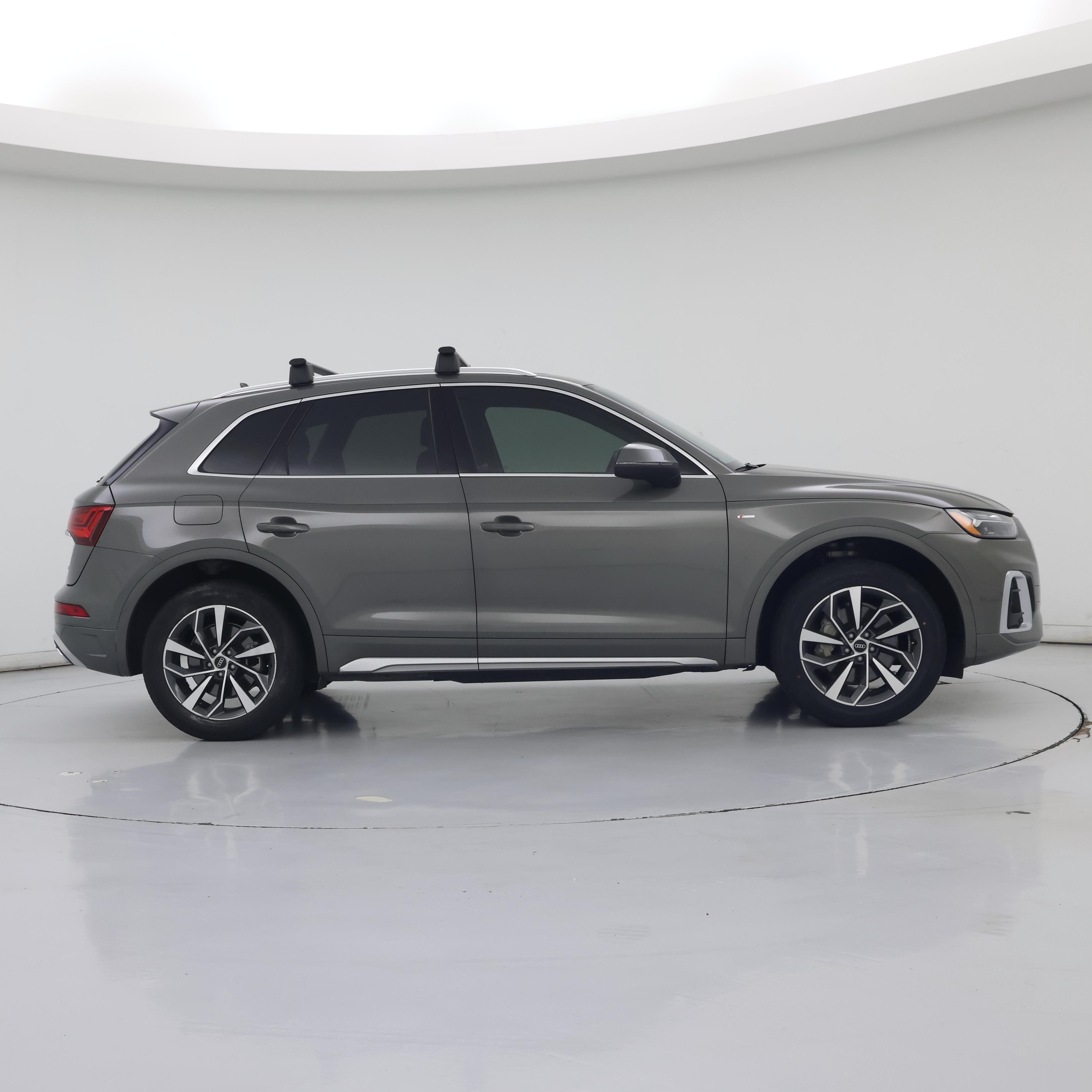 Thumbnail: 2023 Audi Q5 - 7
