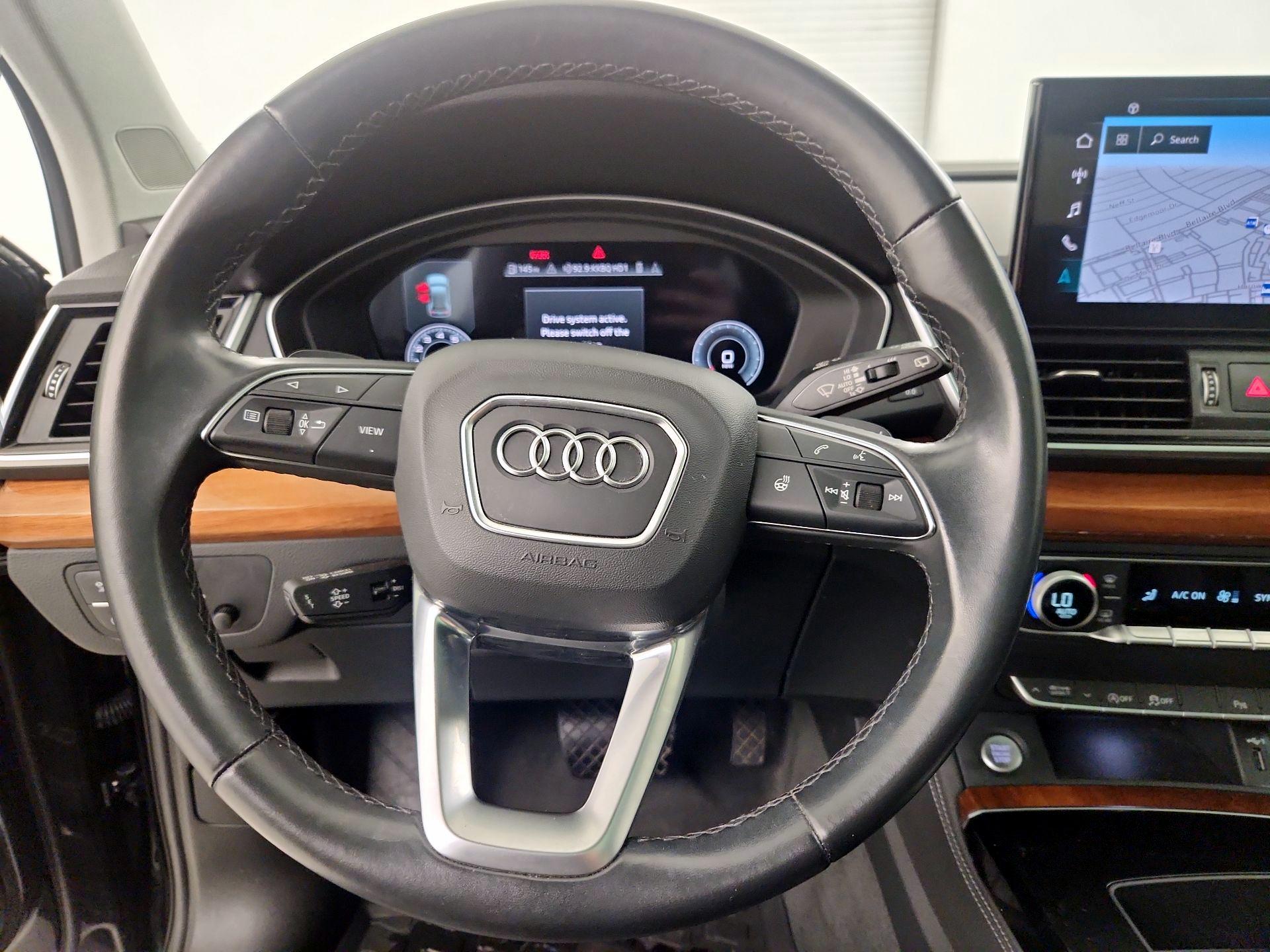 Thumbnail: 2023 Audi Q5 - 10