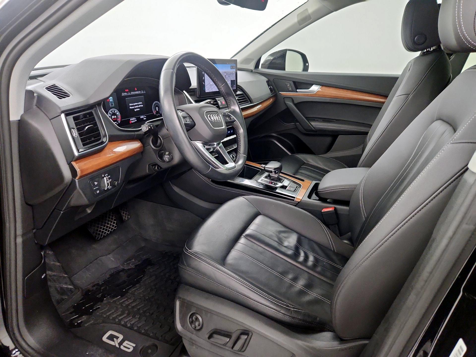 Thumbnail: 2023 Audi Q5 - 11