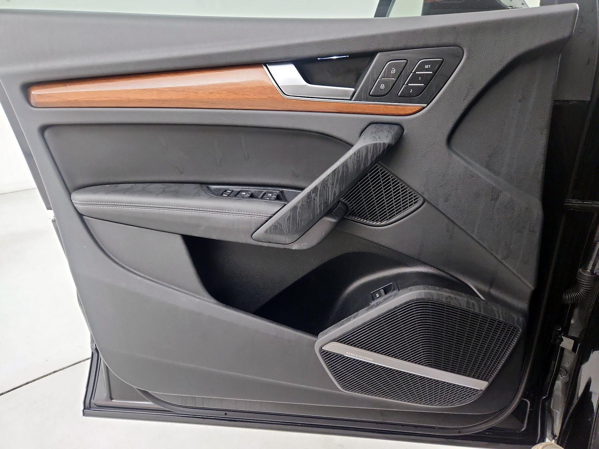 Thumbnail: 2023 Audi Q5 - 12