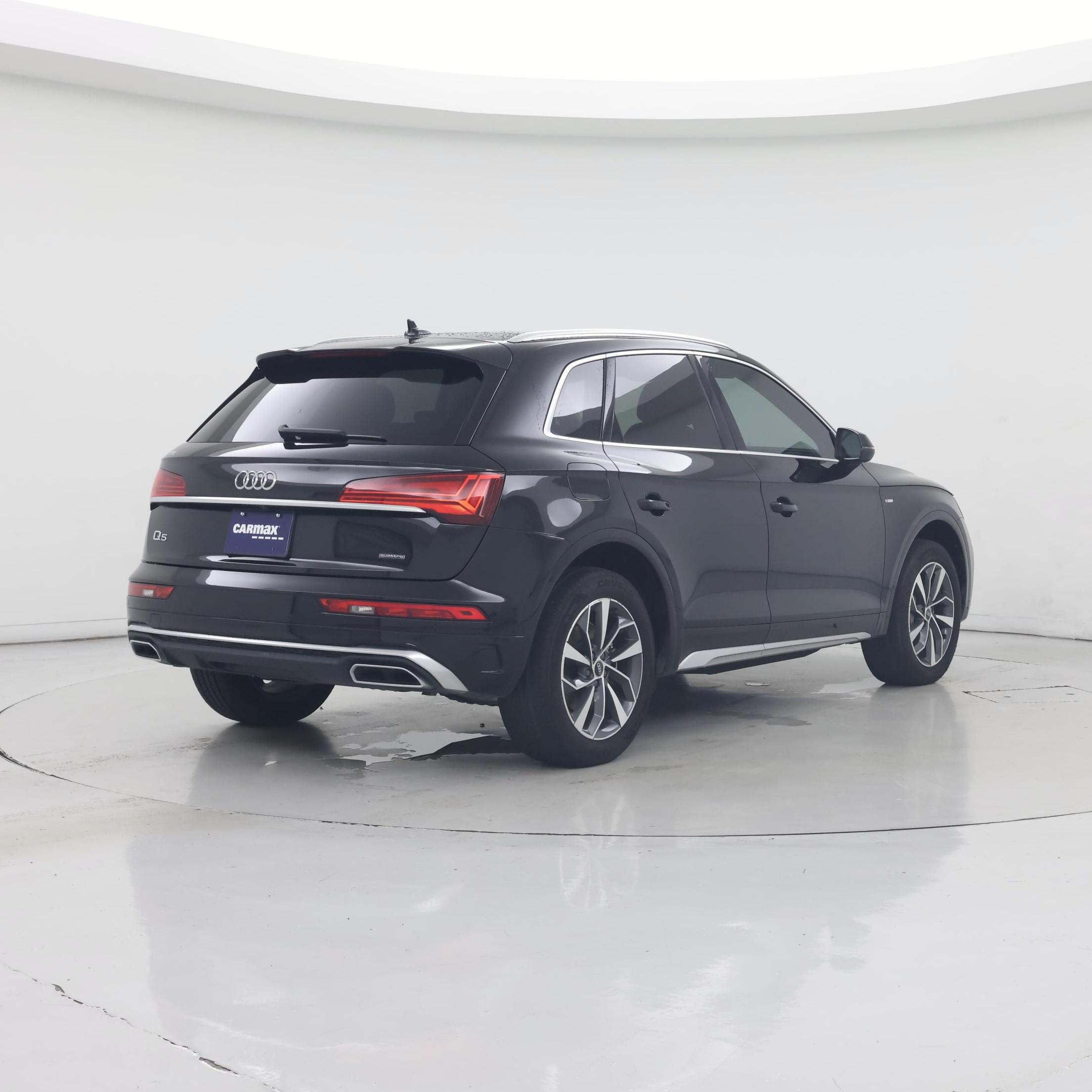 Thumbnail: 2023 Audi Q5 - 8