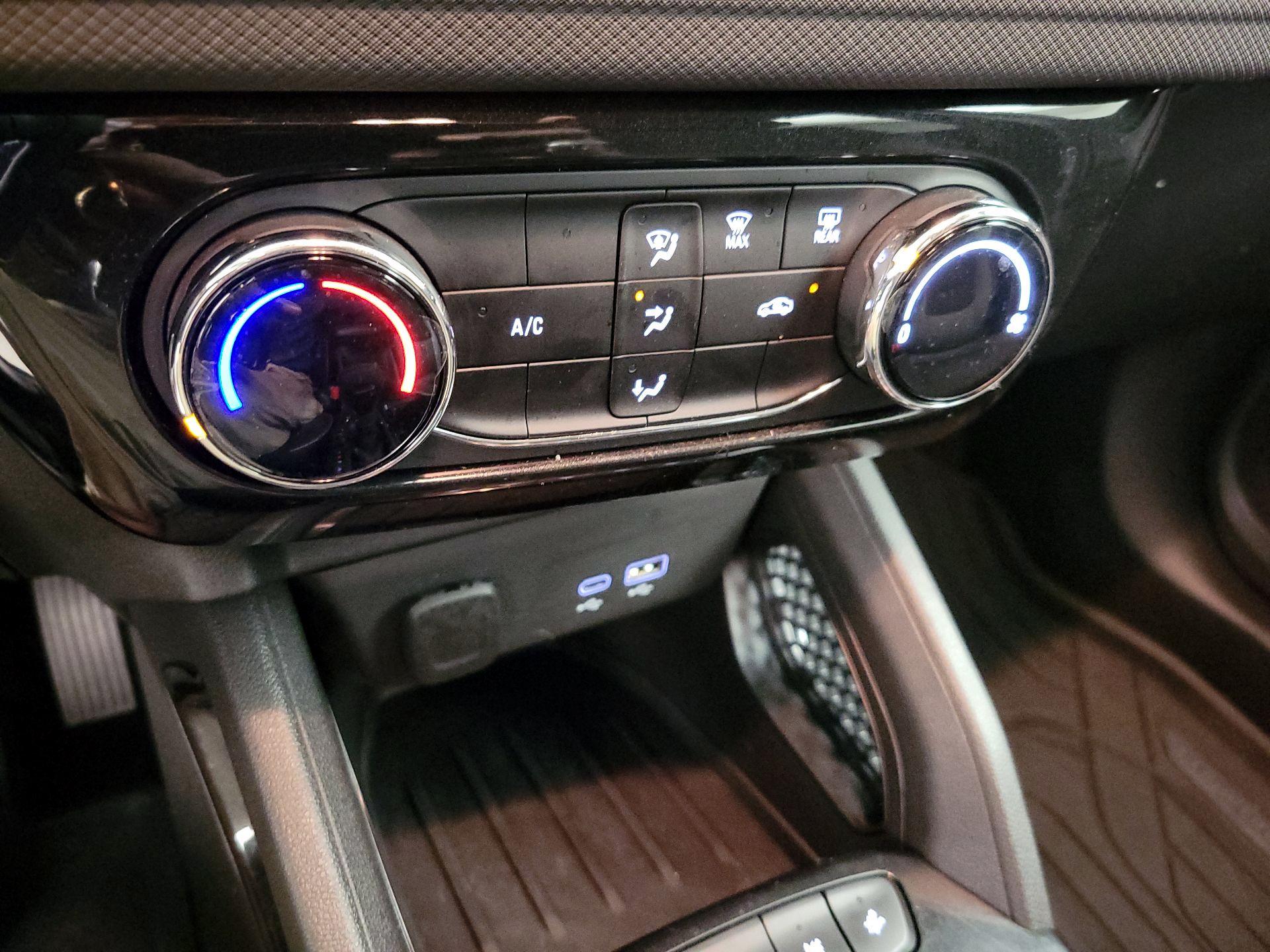 Thumbnail: 2026 Chevrolet TrailBlazer - 16