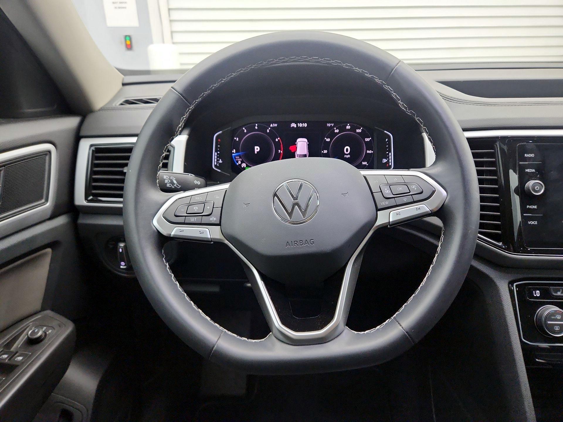 Thumbnail: 2023 Volkswagen Atlas - 10