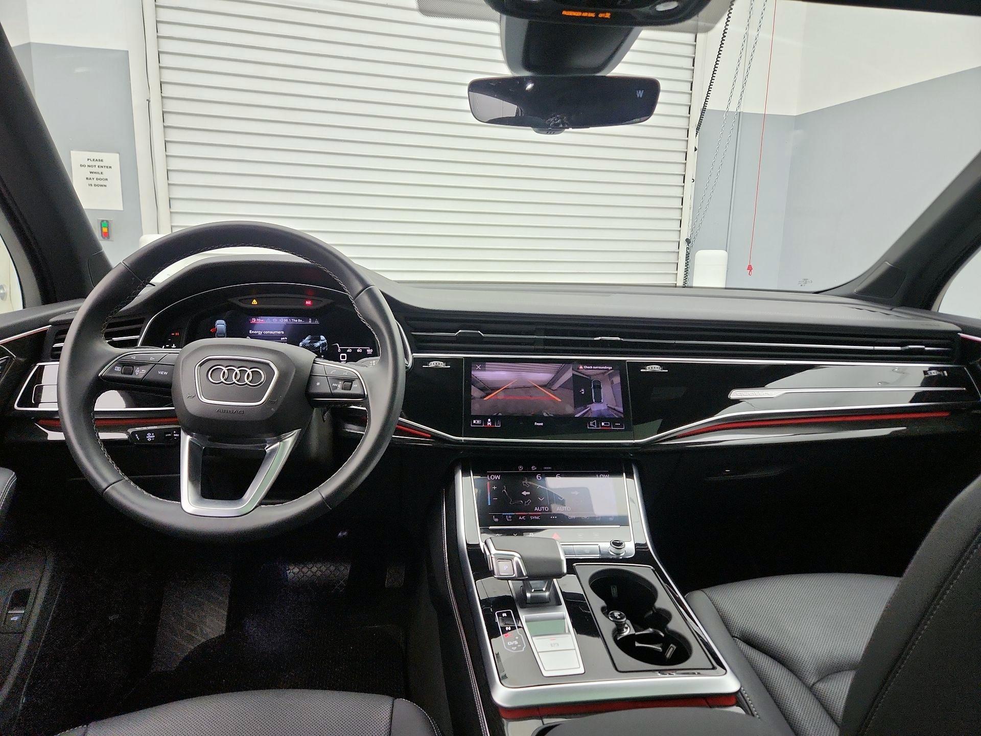 Thumbnail: 2025 Audi Q7 - 9
