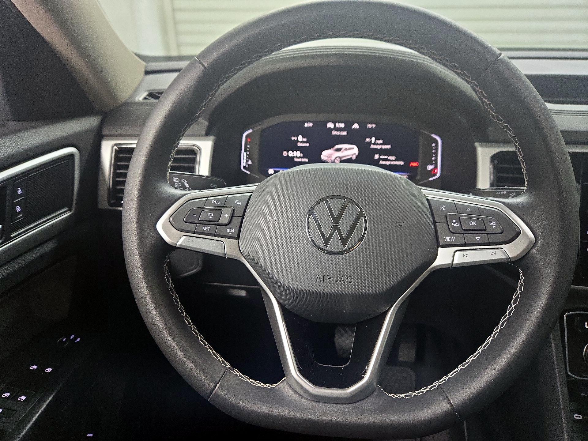 Thumbnail: 2023 Volkswagen Atlas - 10