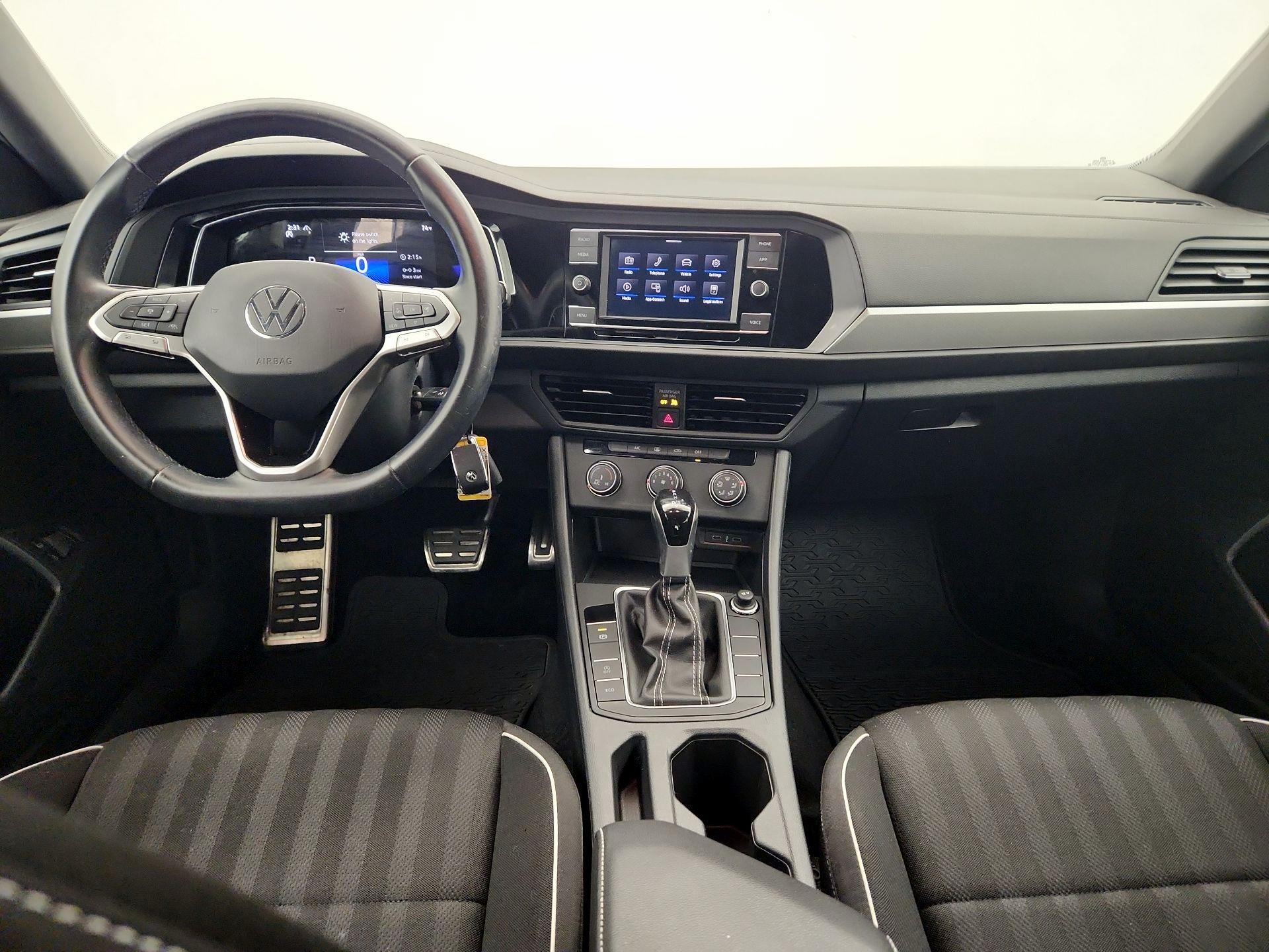 Thumbnail: 2023 Volkswagen Jetta - 9
