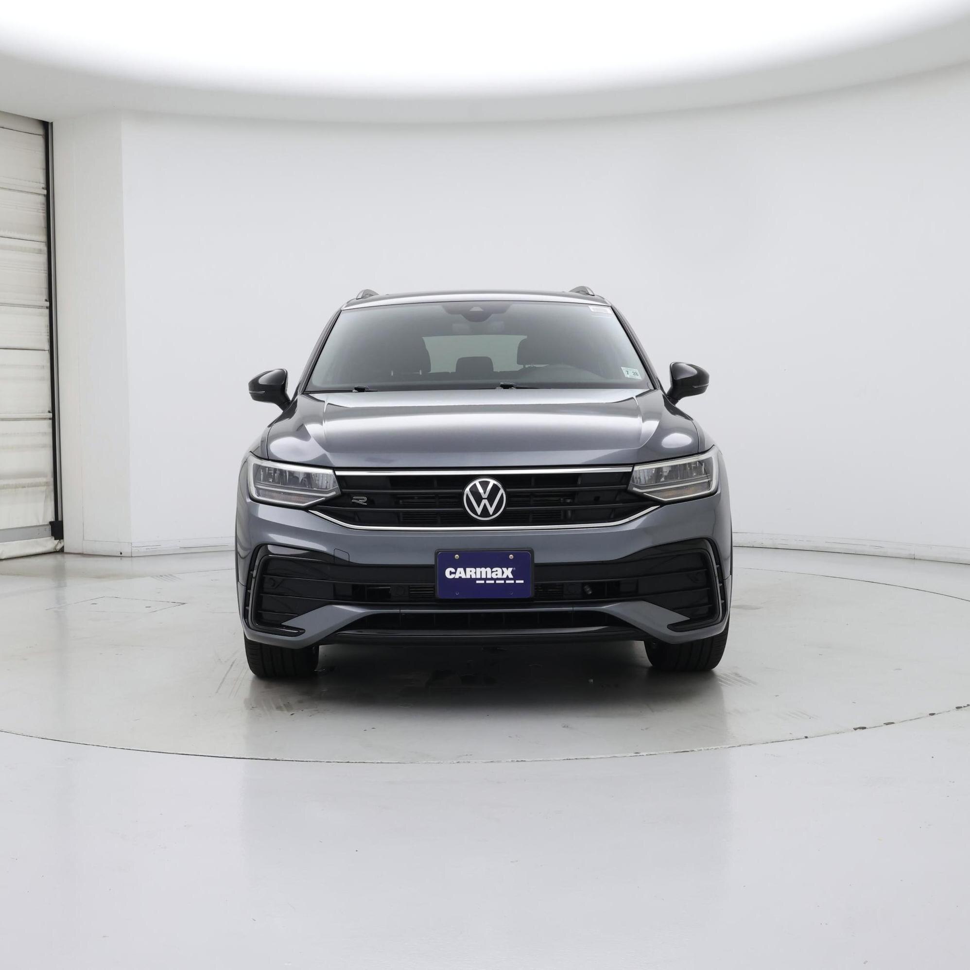 Thumbnail: 2023 Volkswagen Tiguan - 5
