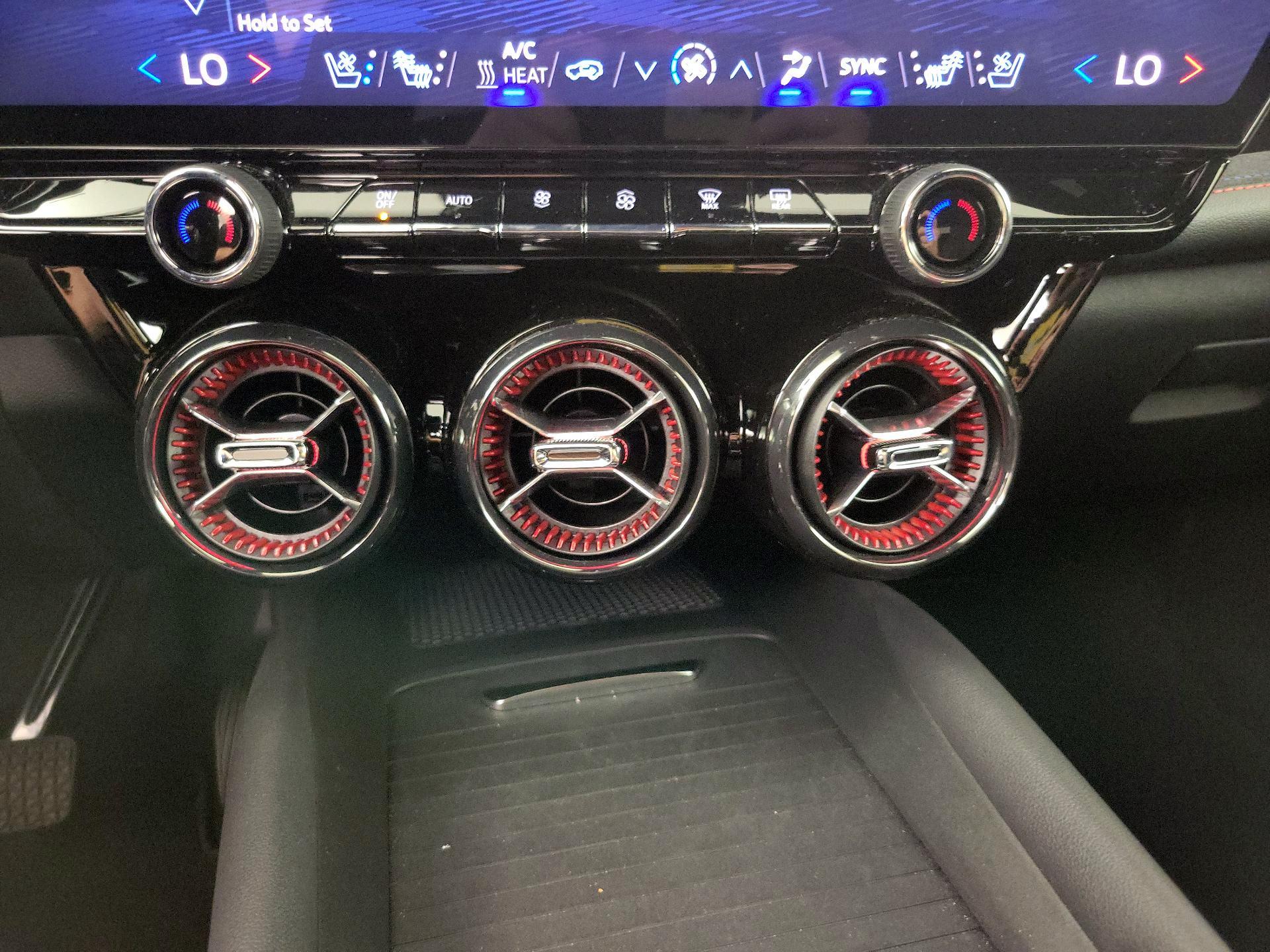 Thumbnail: 2024 Chevrolet Blazer EV - 14
