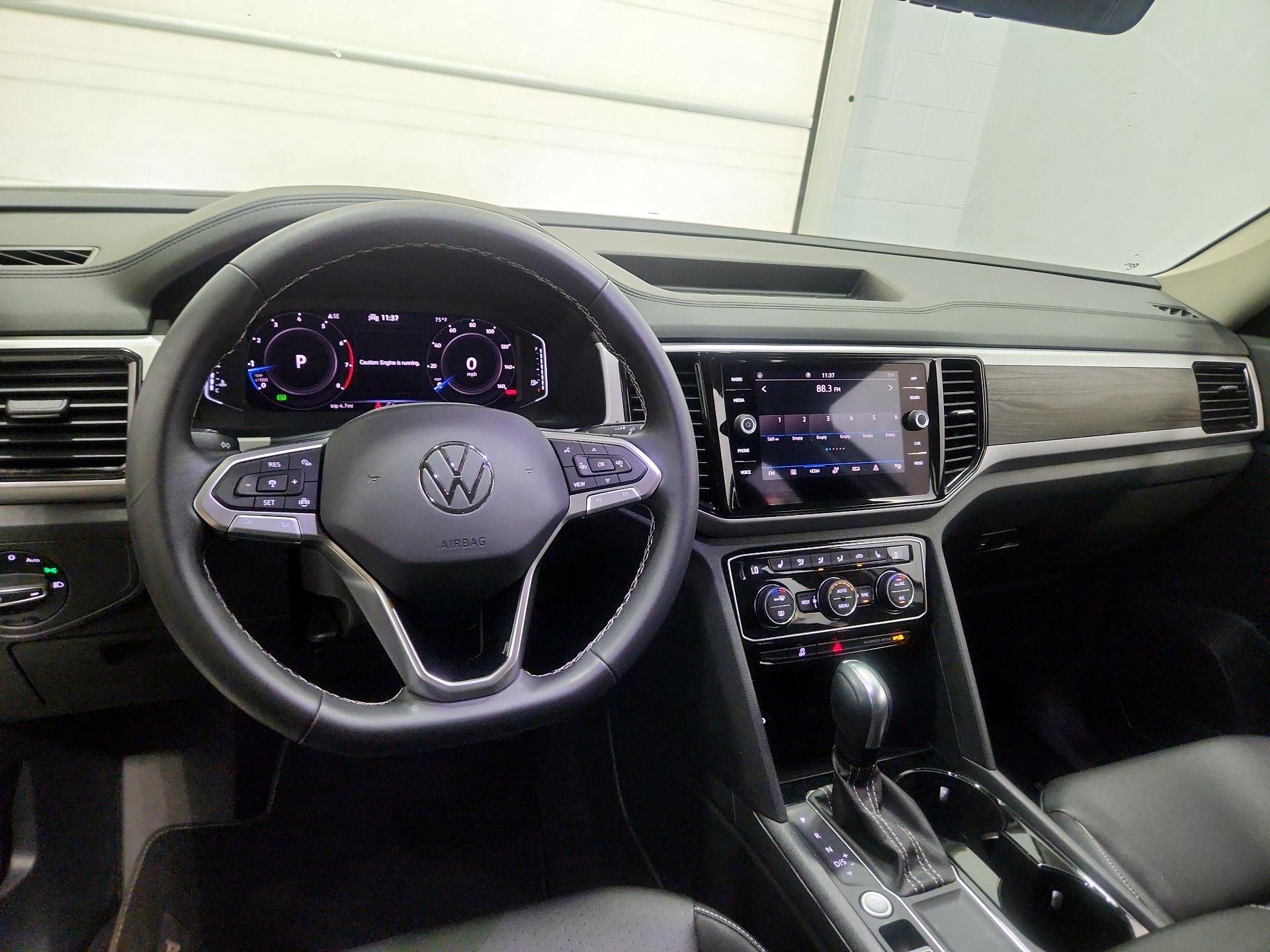 Thumbnail: 2023 Volkswagen Atlas - 9