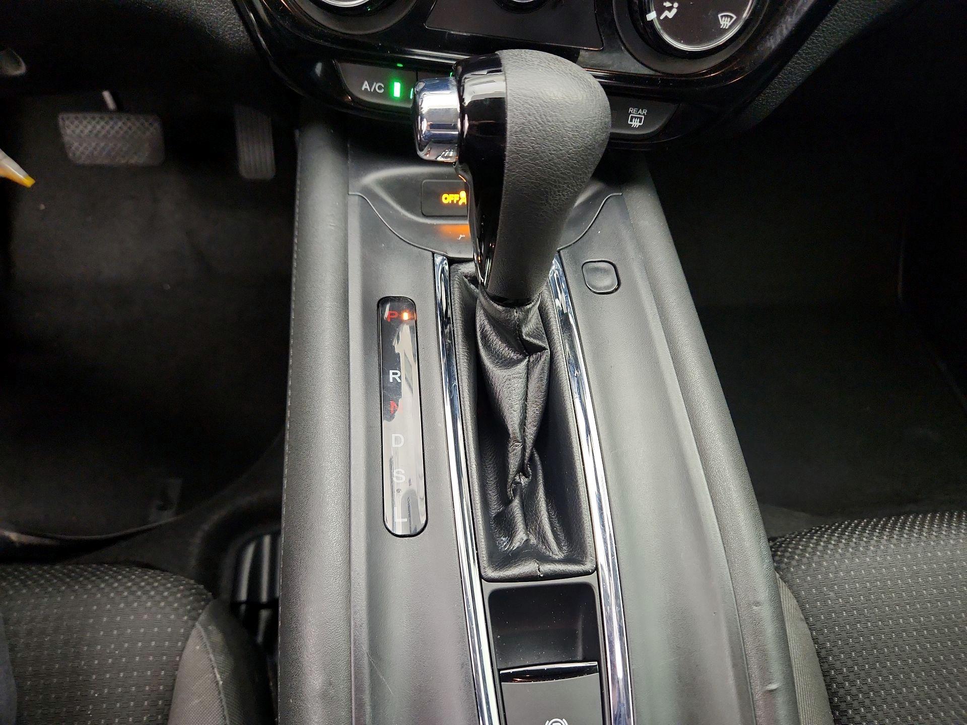 Thumbnail: 2019 Honda HR-V - 17