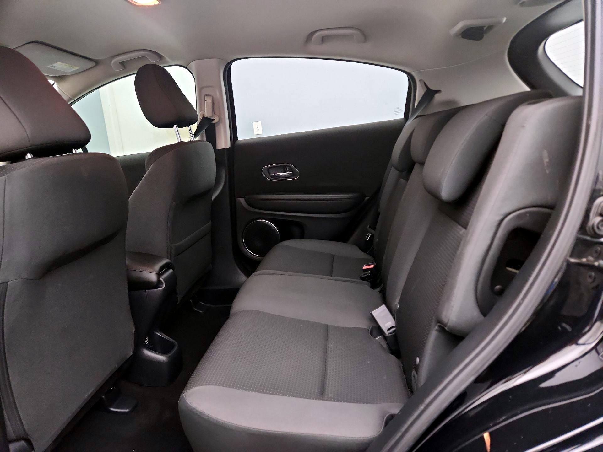 Thumbnail: 2019 Honda HR-V - 19