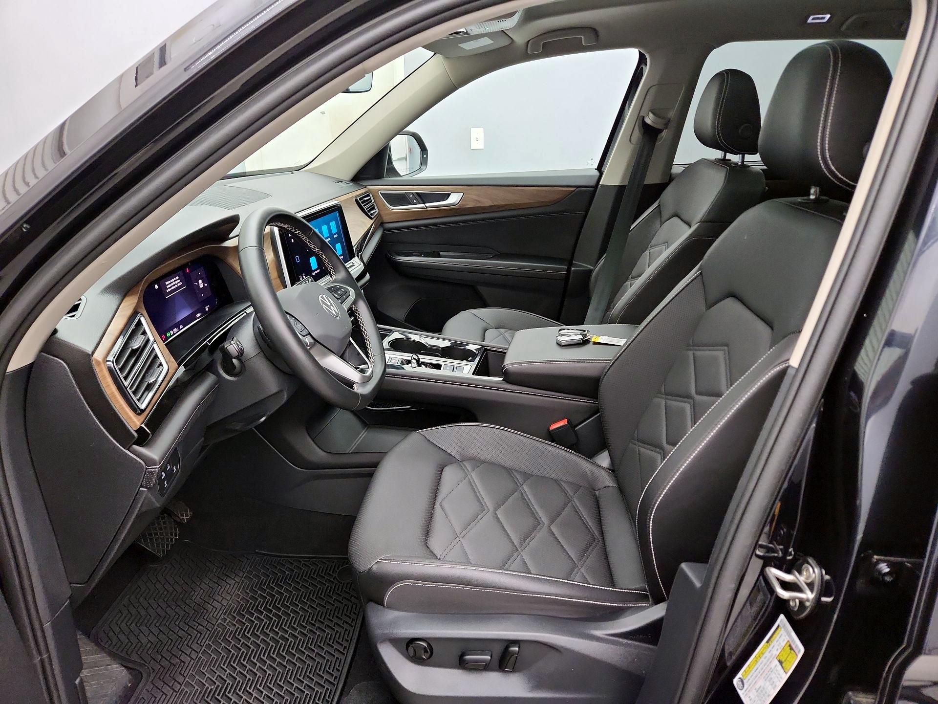 Thumbnail: 2025 Volkswagen Atlas - 11