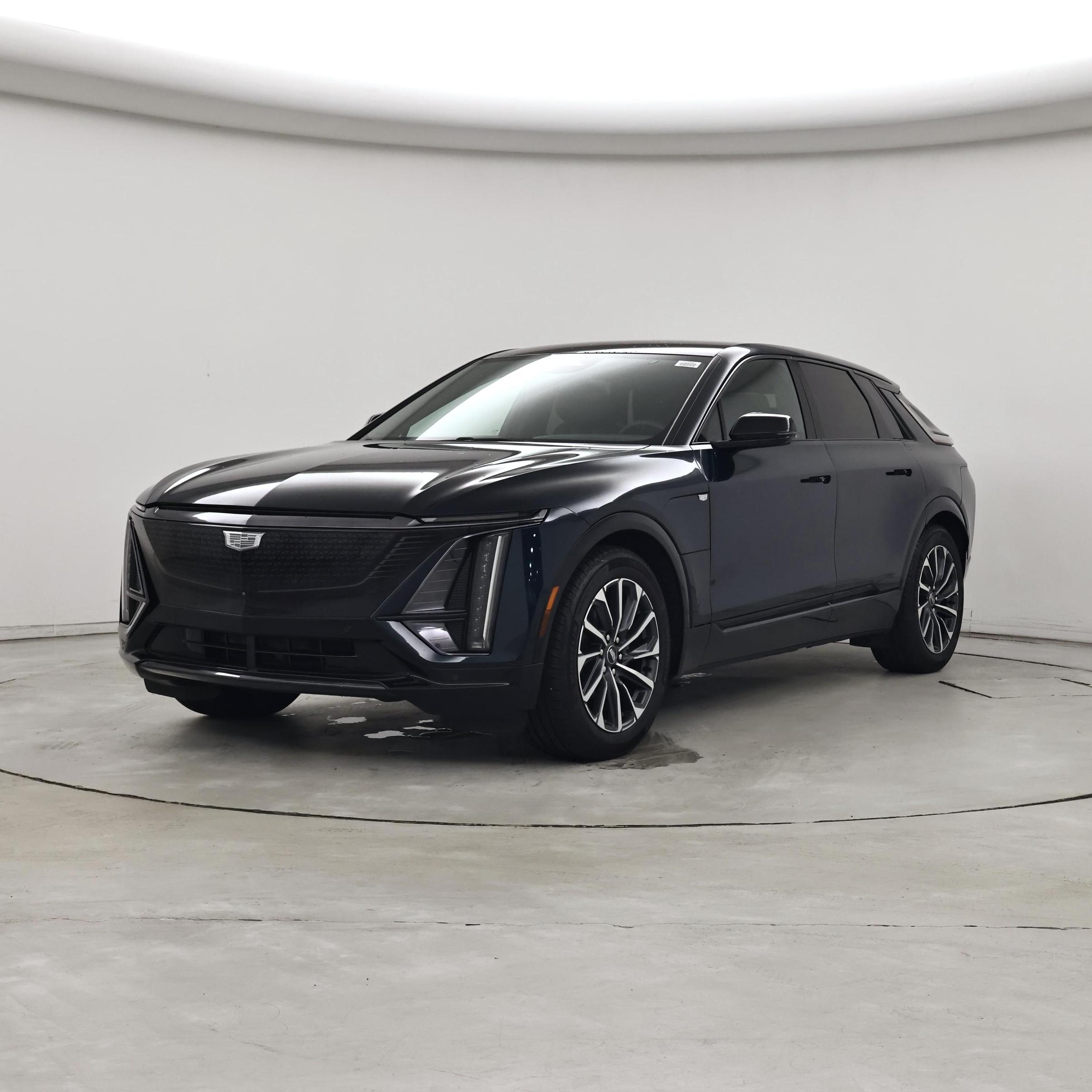 Thumbnail: 2024 Cadillac Lyriq - 4