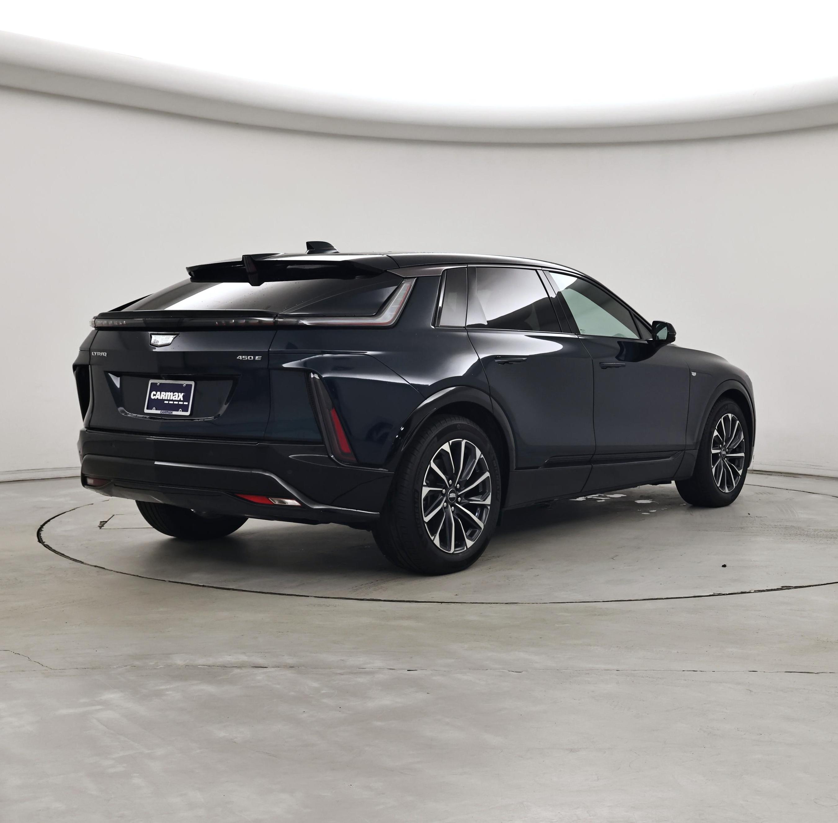 Thumbnail: 2024 Cadillac Lyriq - 8