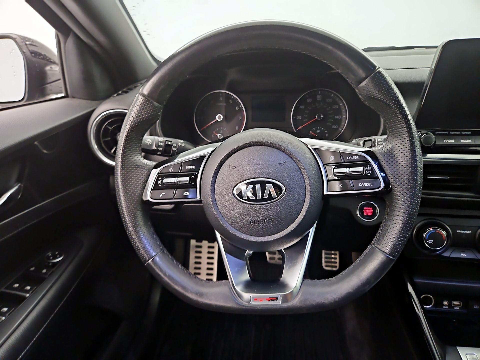 Thumbnail: 2021 Kia Forte - 10