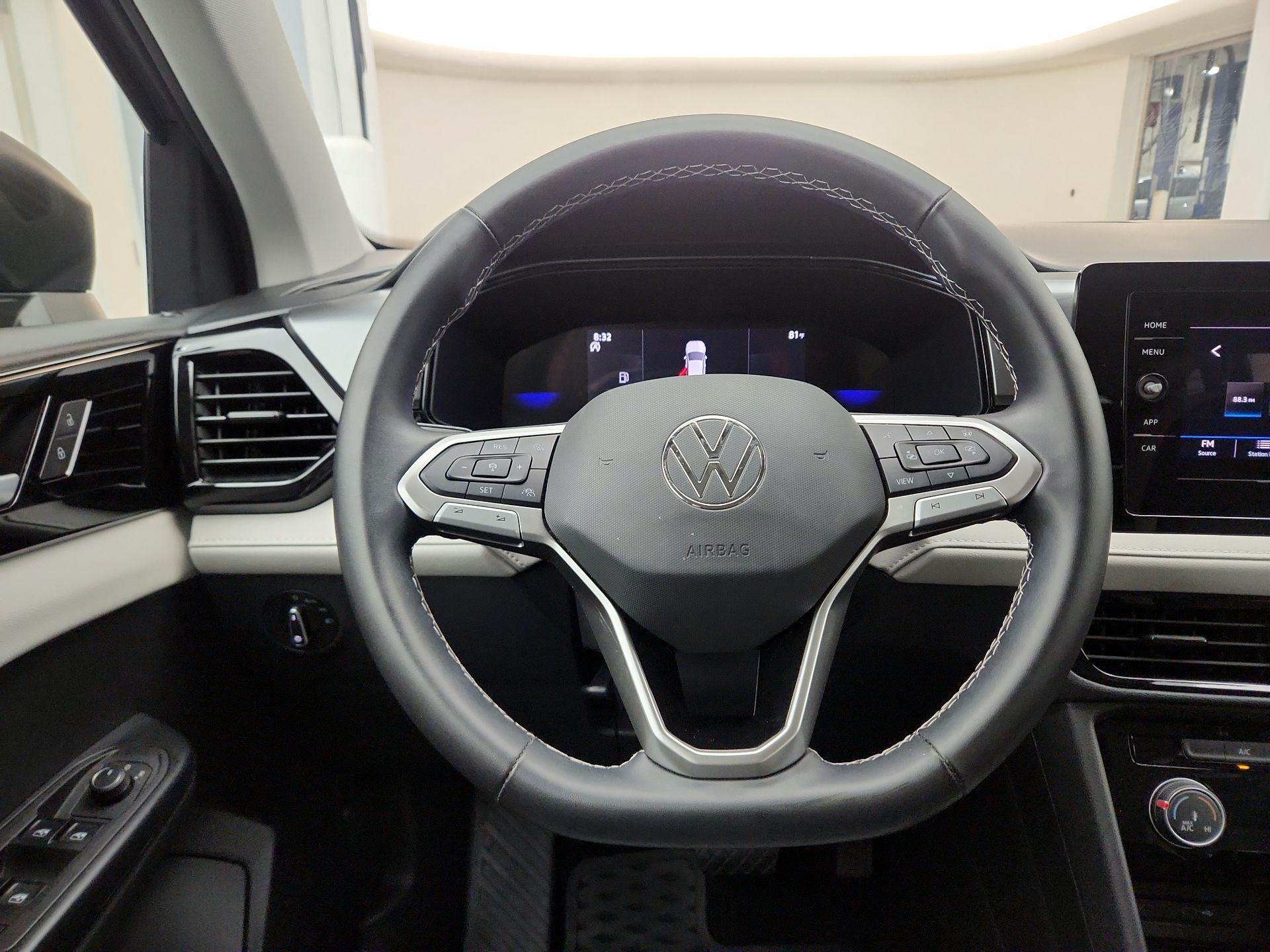 Thumbnail: 2025 Volkswagen Taos - 10