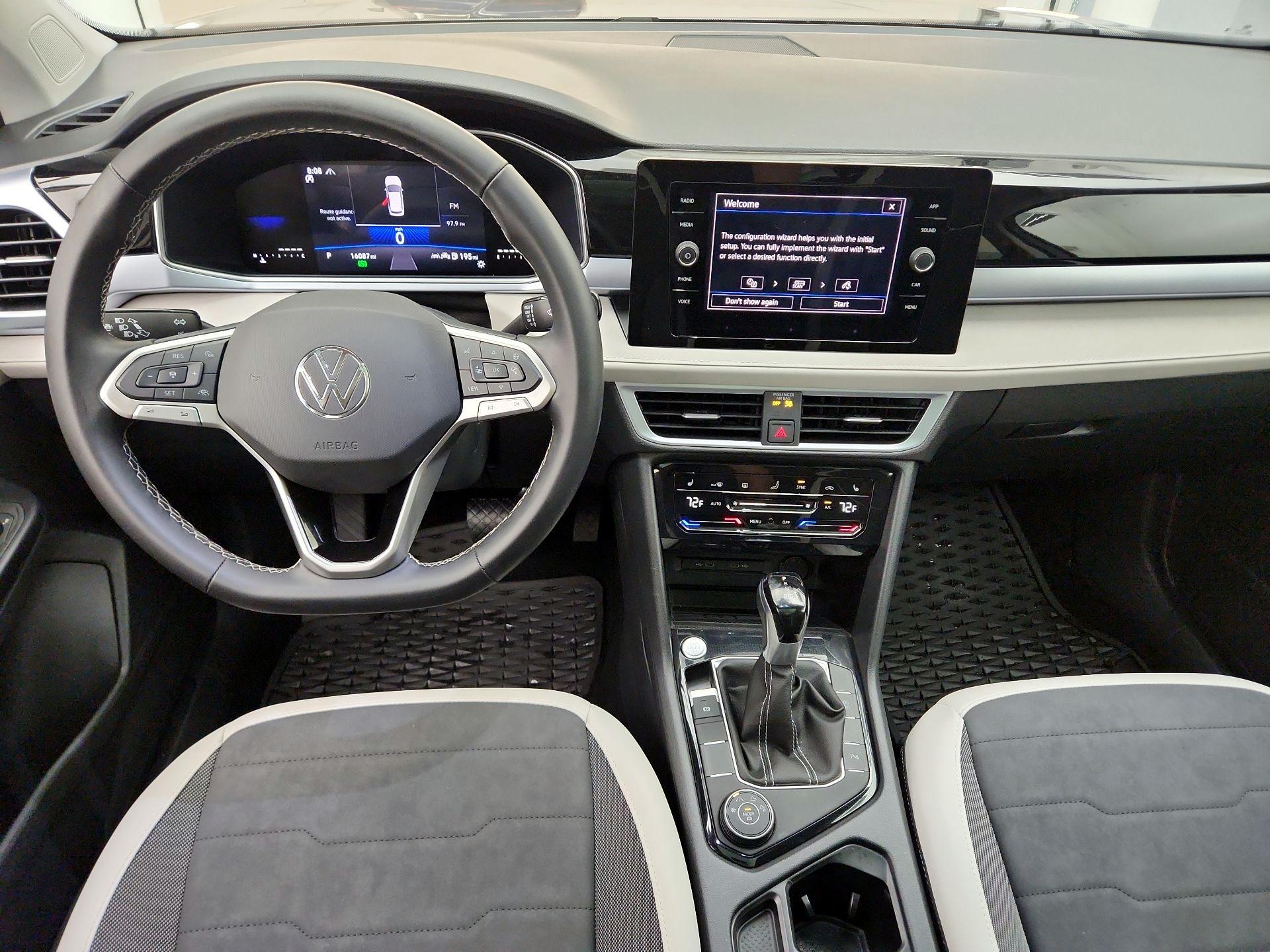 Thumbnail: 2025 Volkswagen Taos - 9