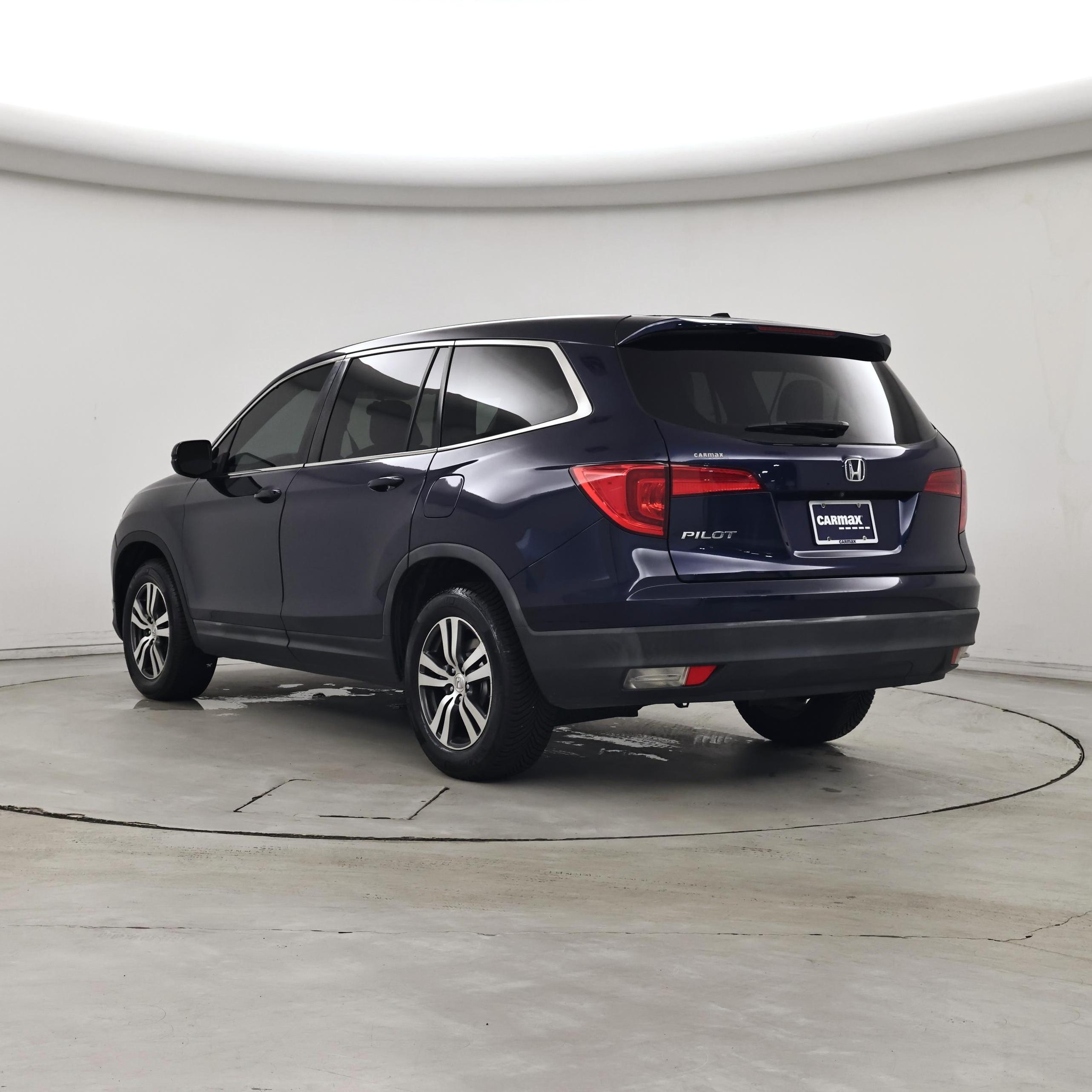 Thumbnail: 2017 Honda Pilot - 2