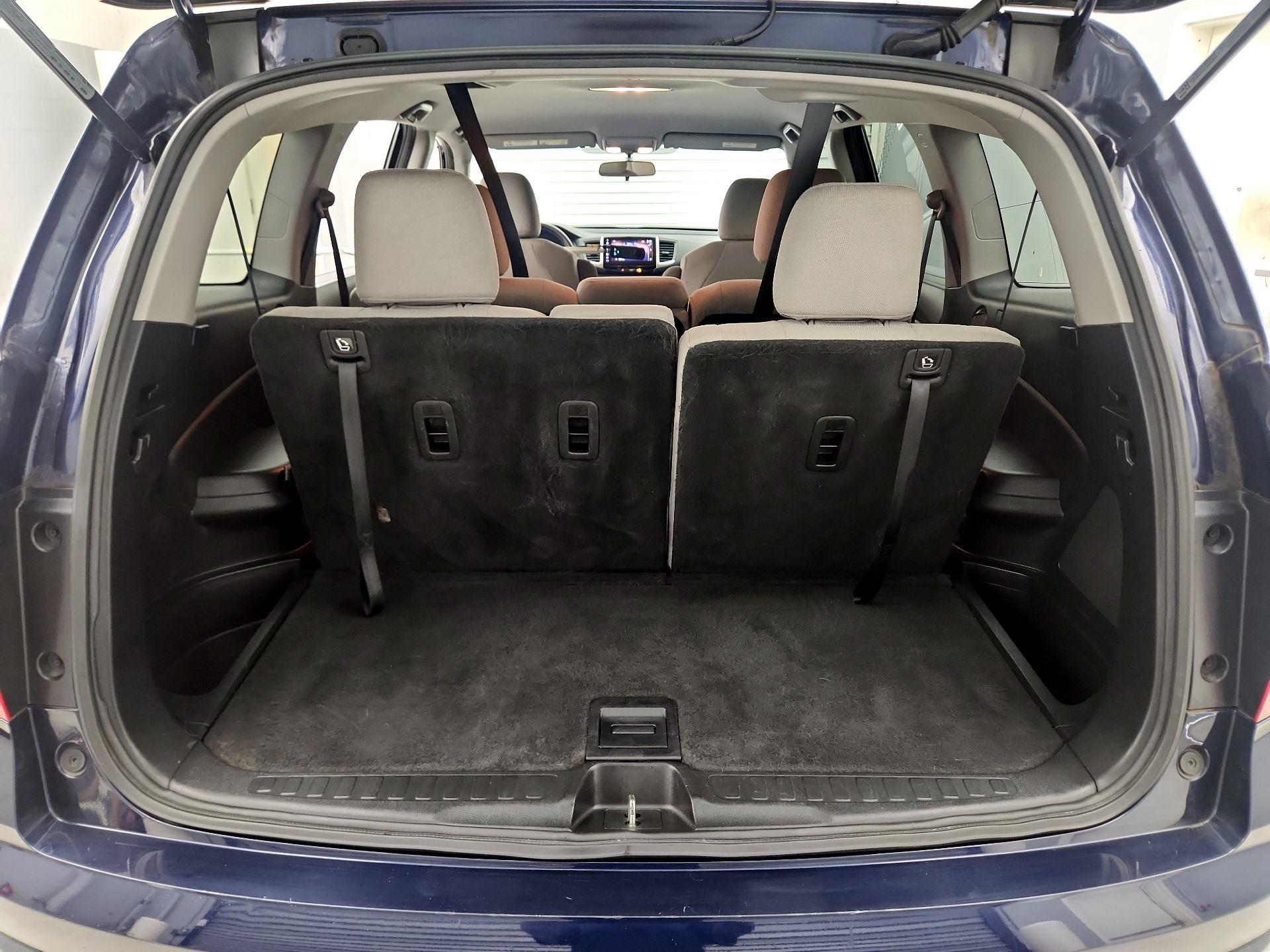 Thumbnail: 2017 Honda Pilot - 20