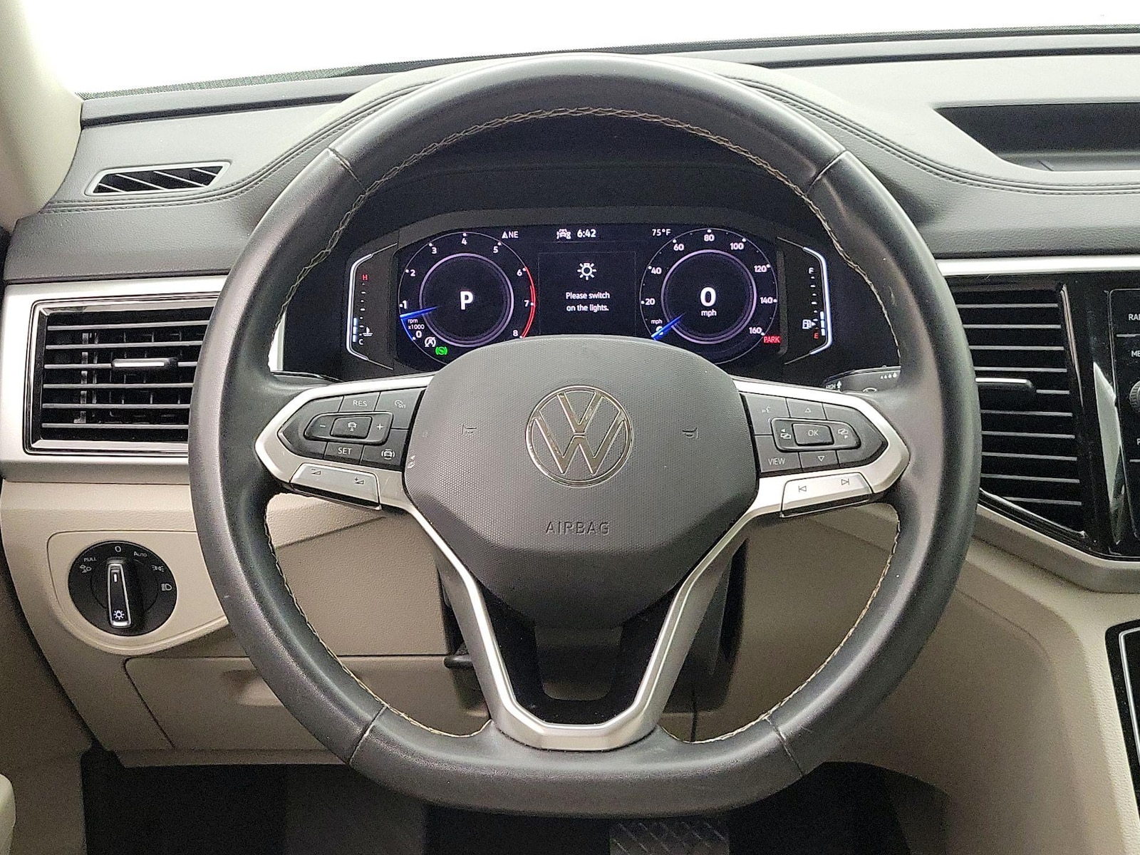 2023 Volkswagen Atlas SE w/Tech - Photo 11