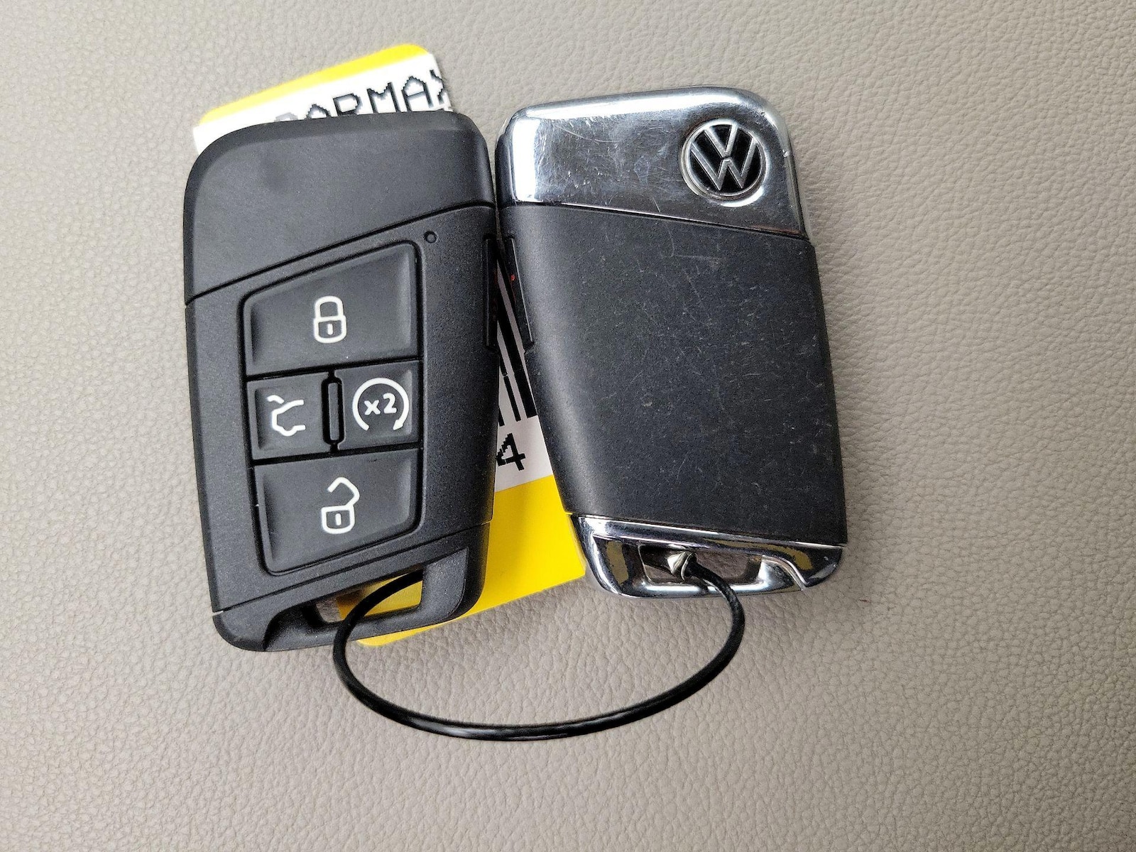 2023 Volkswagen Atlas SE w/Tech - Photo 24